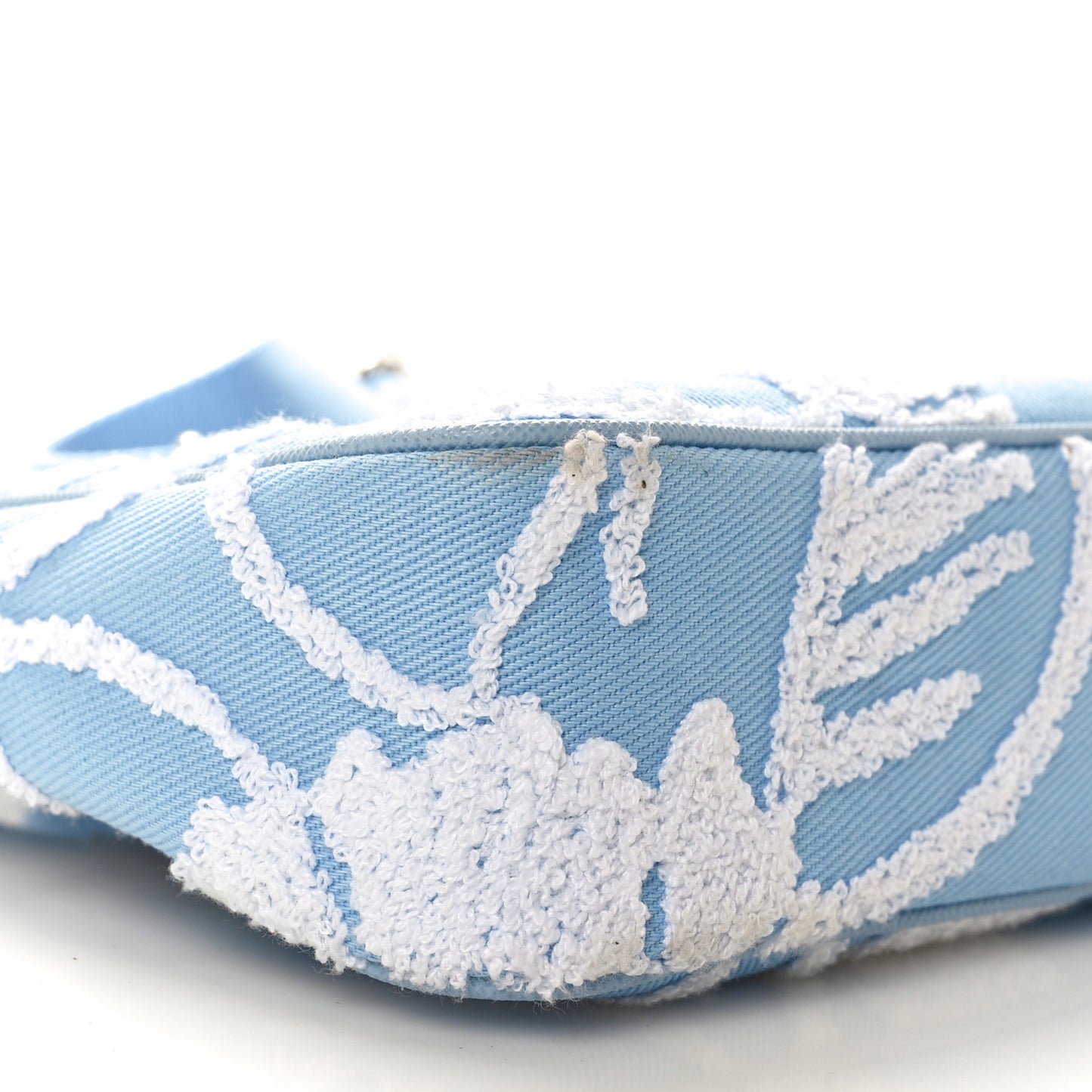 Nylon Drill Logo Embroidered Re-Edition 2005 Shoulder Bag Celeste White