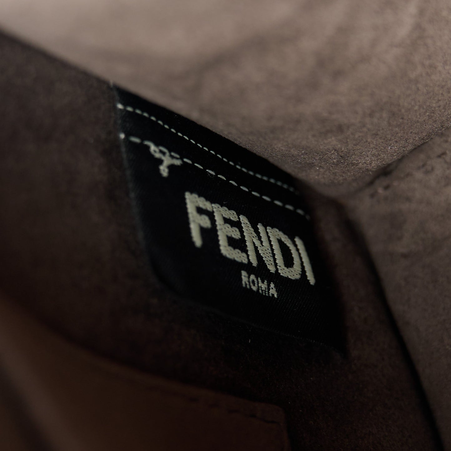 Vitello Liberty Scalloped Studded Small Kan I Shoulder Bag English Rose