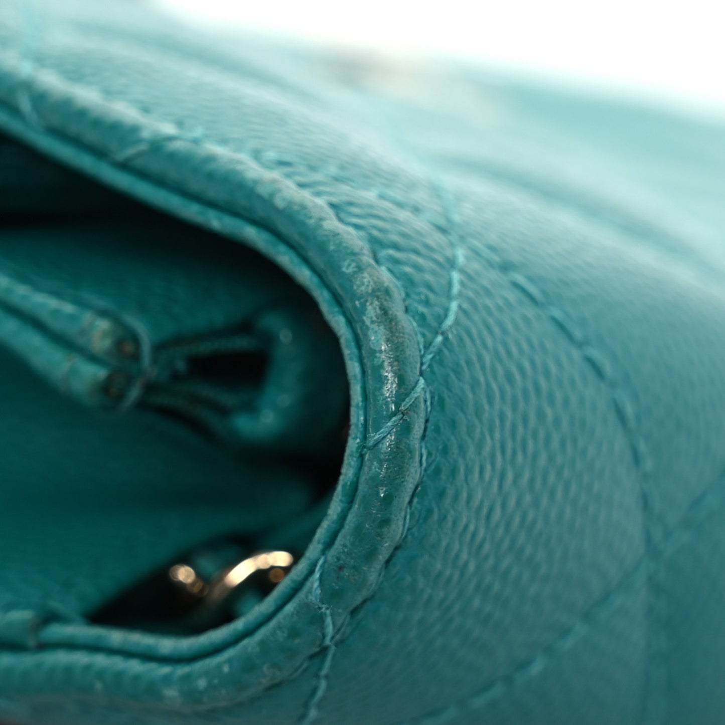 Caviar Quilted Wallet On Chain WOC Turquoise