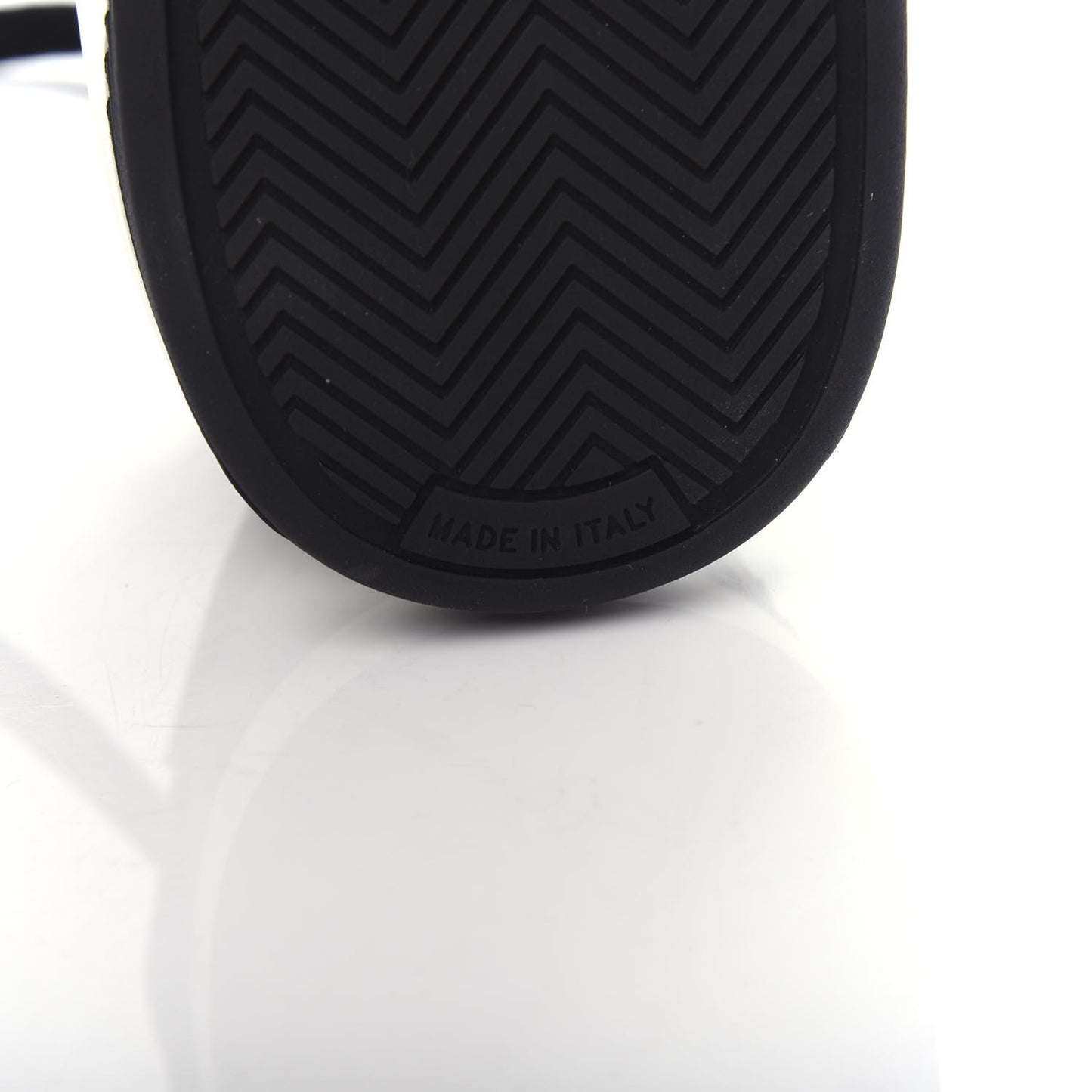 Calfskin Womens Logo Sneakers 38 Black White