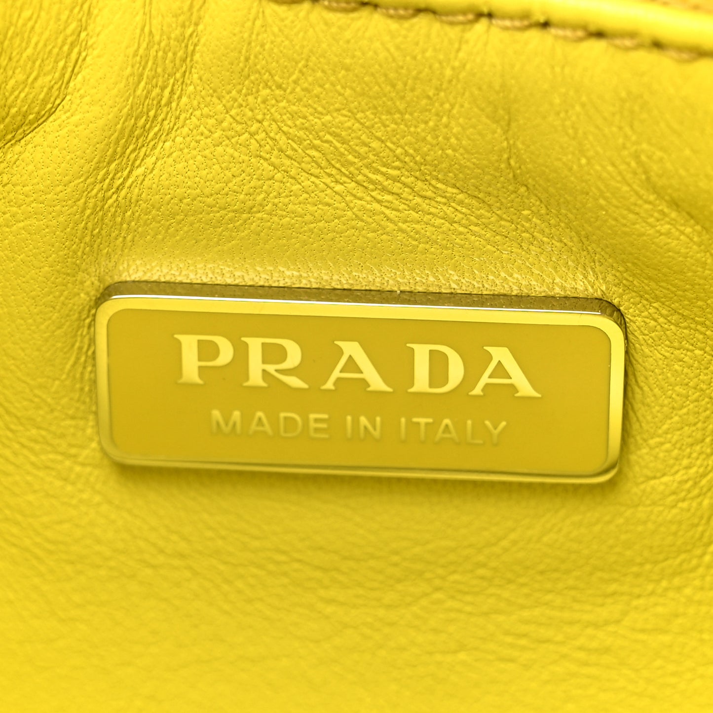 Nappa Soft Padded Re-Edition 2005 Shoulder Bag Cedro