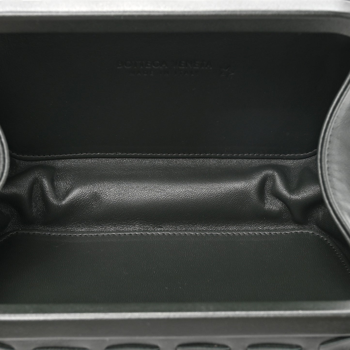 Grained Lambskin Intreccio Knot On Strap Black