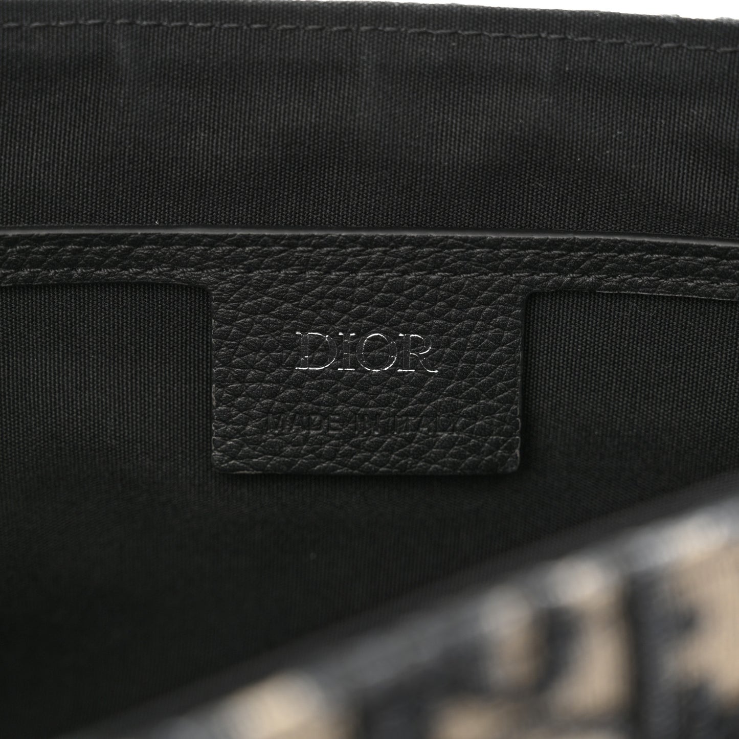 Grained Calfskin Oblique Mini Saddle Messenger Black