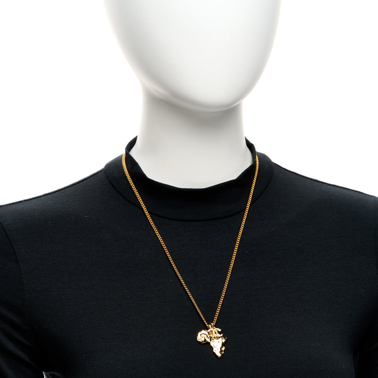 Metal Pearl Crystal CC Dakar Pendant Necklace Gold White