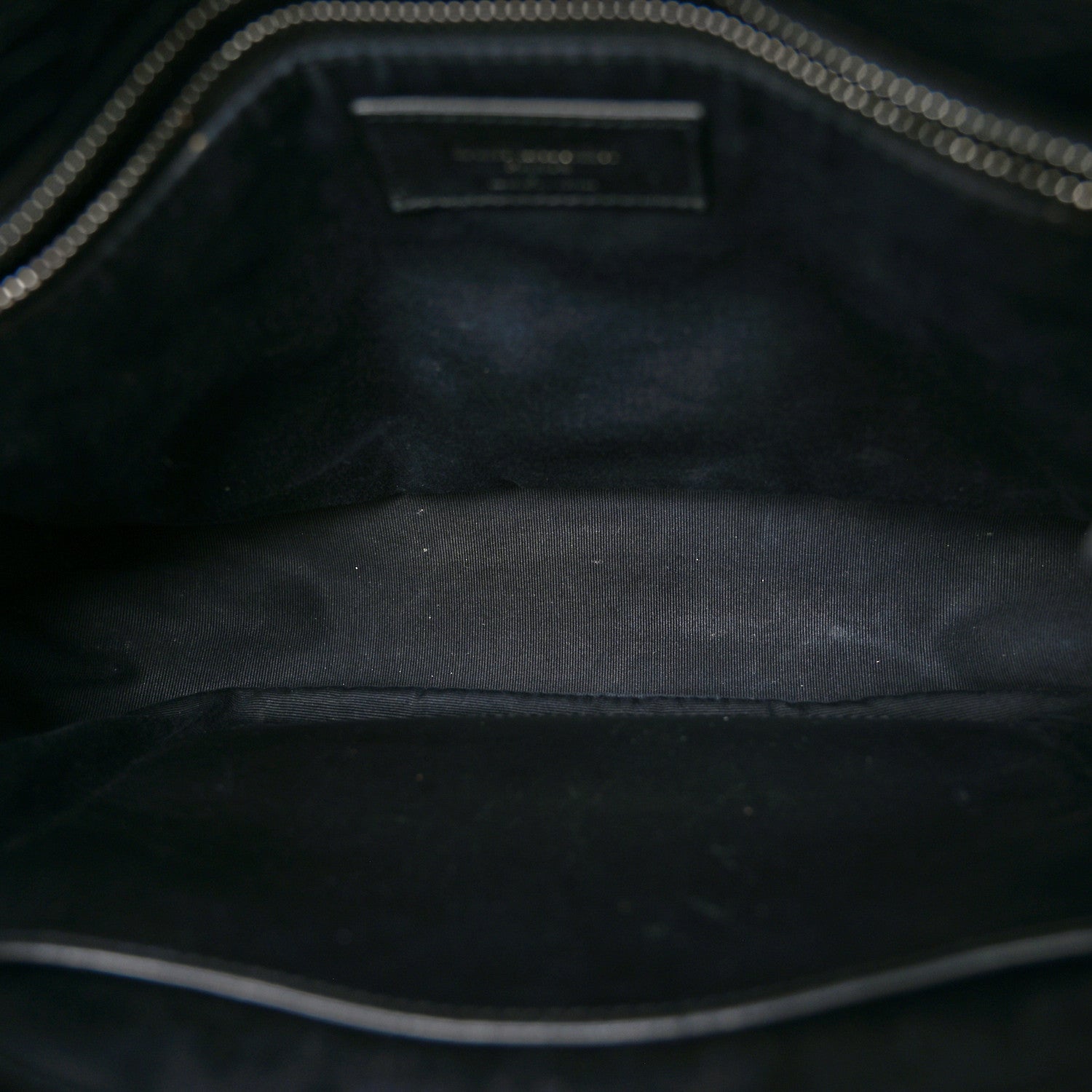 Saint Laurent Crinkled Calfskin Matelasse Monogram Medium Niki Chain Satchel Black 5 of 10