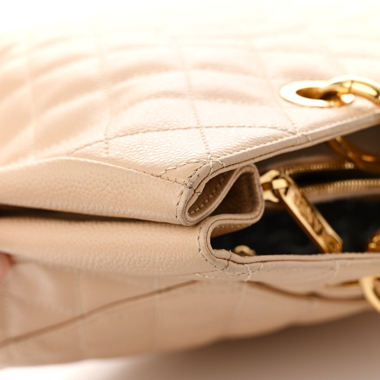 Caviar Quilted Grand Shopping Tote GST Beige Clair