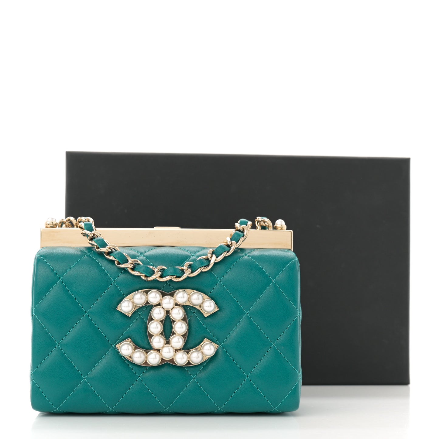 Lambskin Quilted Pearl CC Vanity Case Turquoise