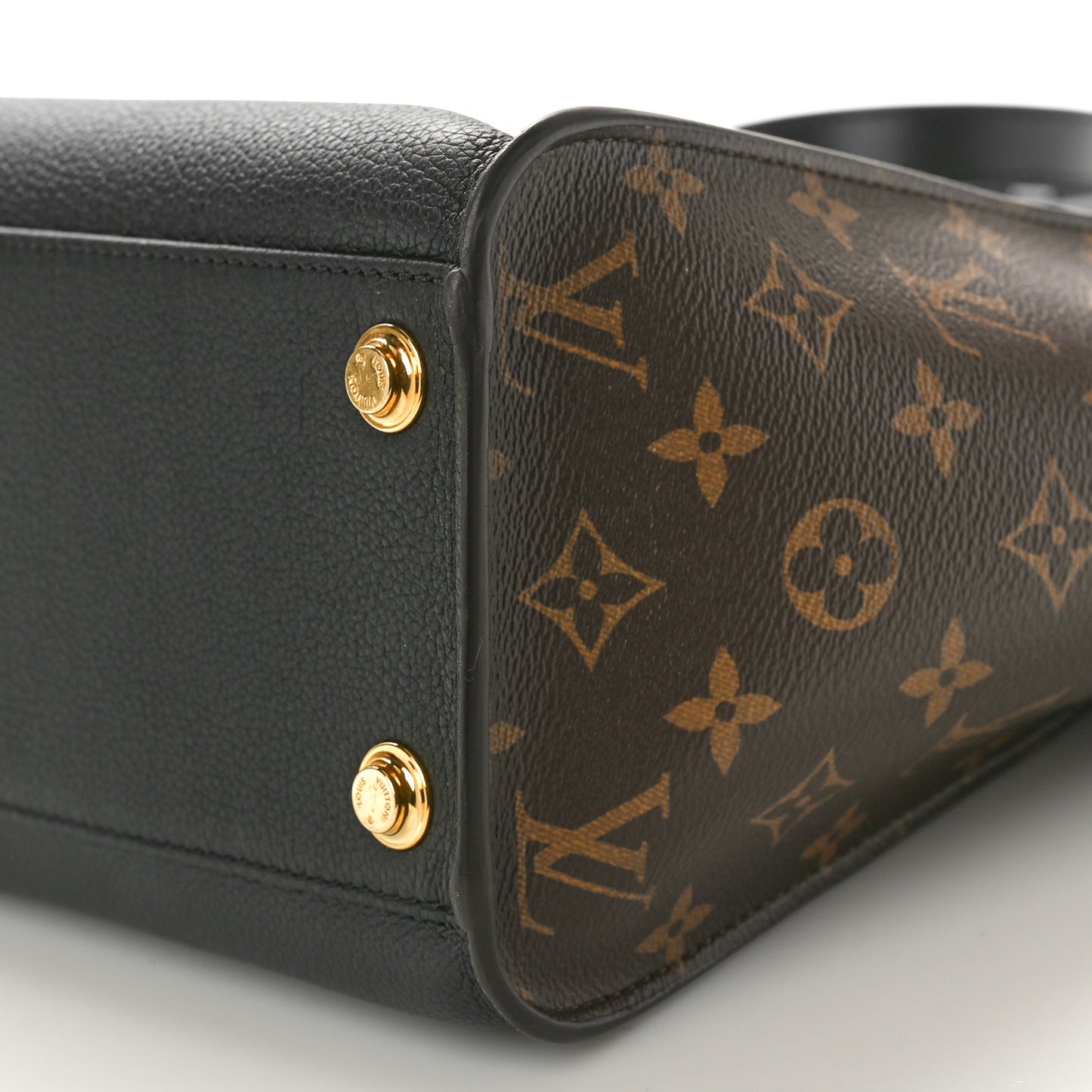 Calfskin Monogram On My Side MM Black