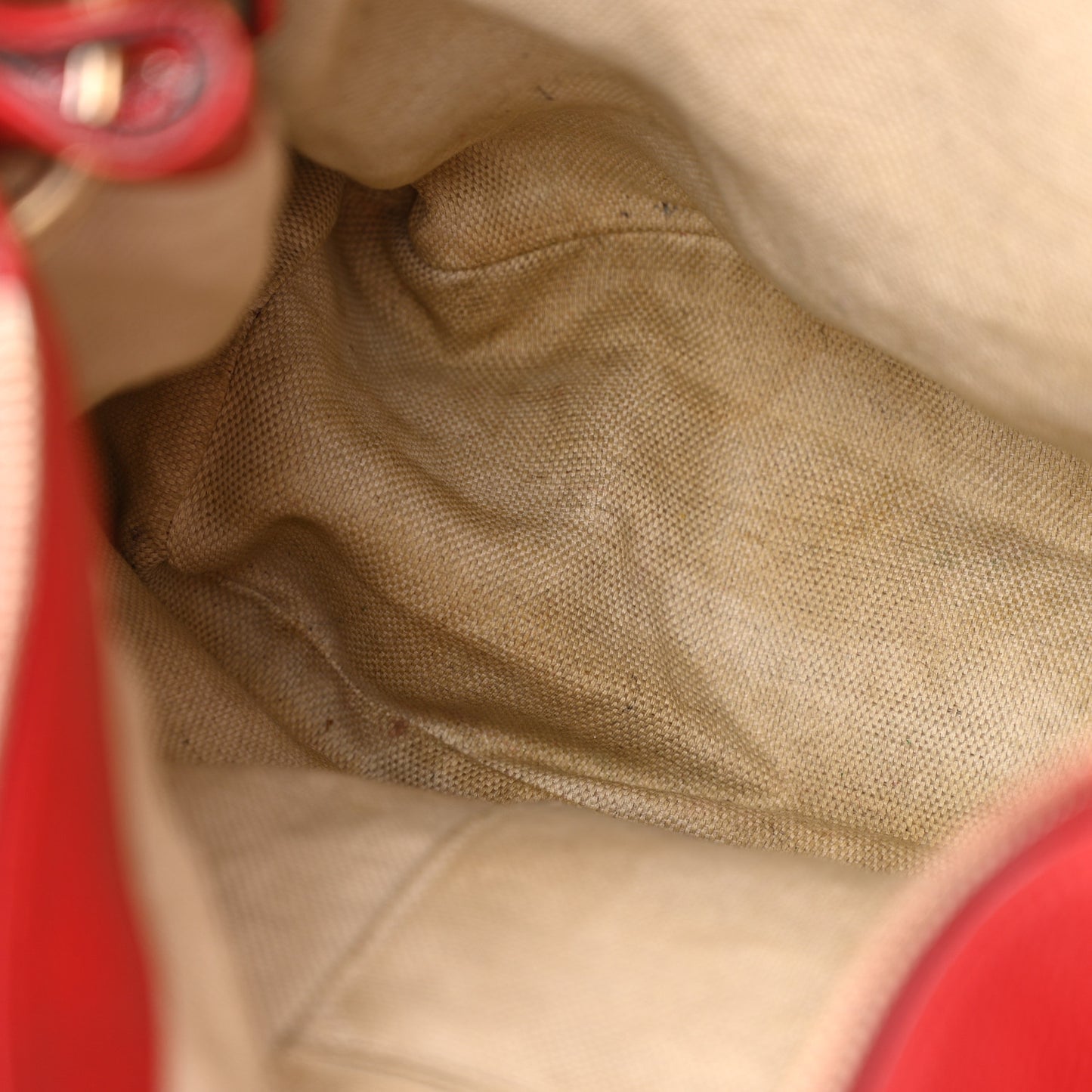 Pebbled Calfskin Large Soho Hobo Tabasco Red