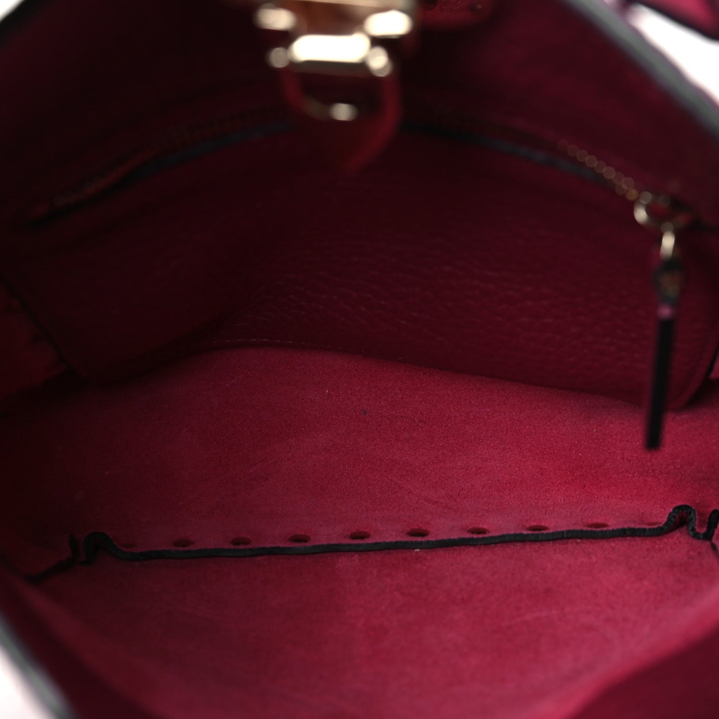 Pebbled Calfskin Mini Rockstud Flip-Lock Messenger Bag Raspberry