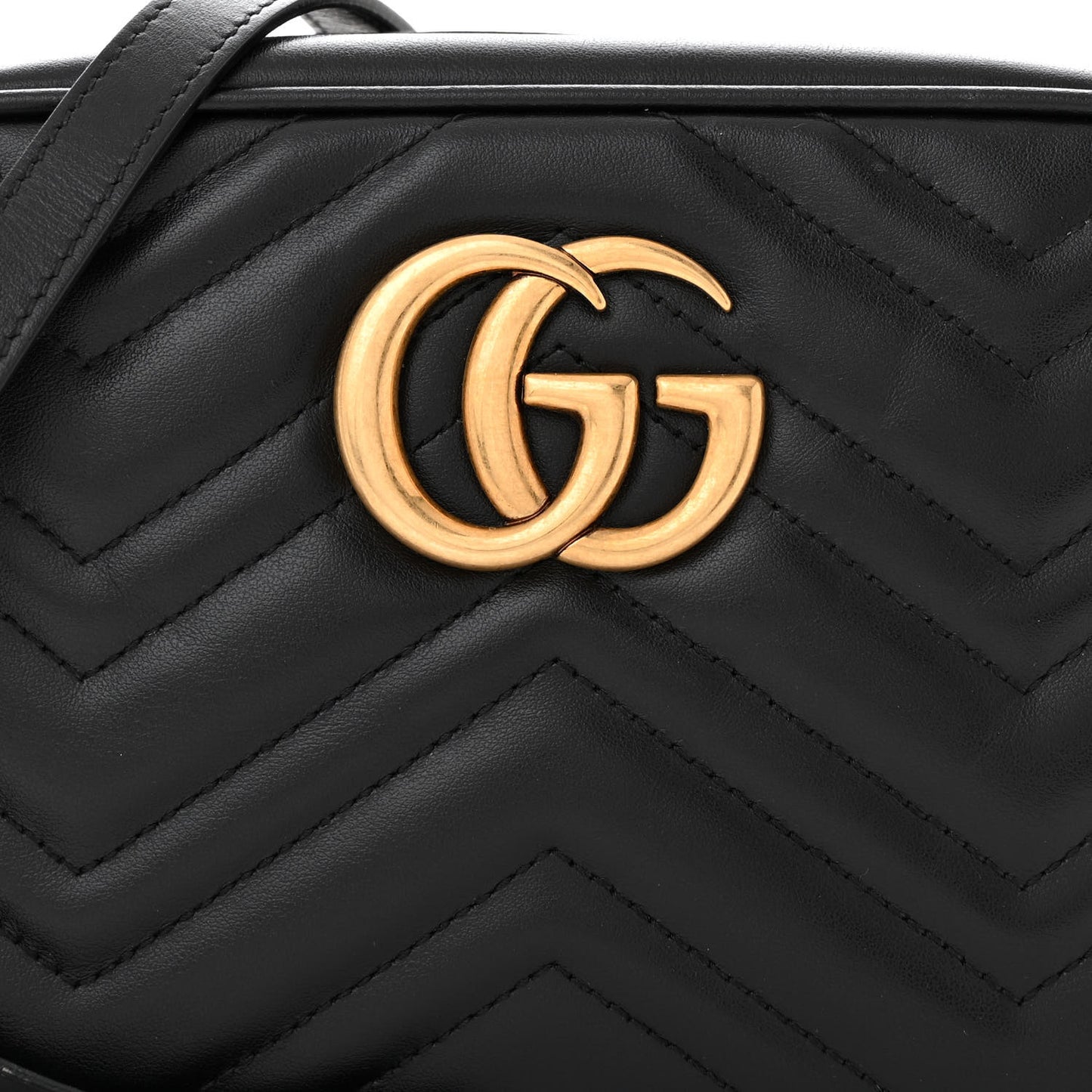 Calfskin Matelasse Small GG Marmont Chain Shoulder Bag Black