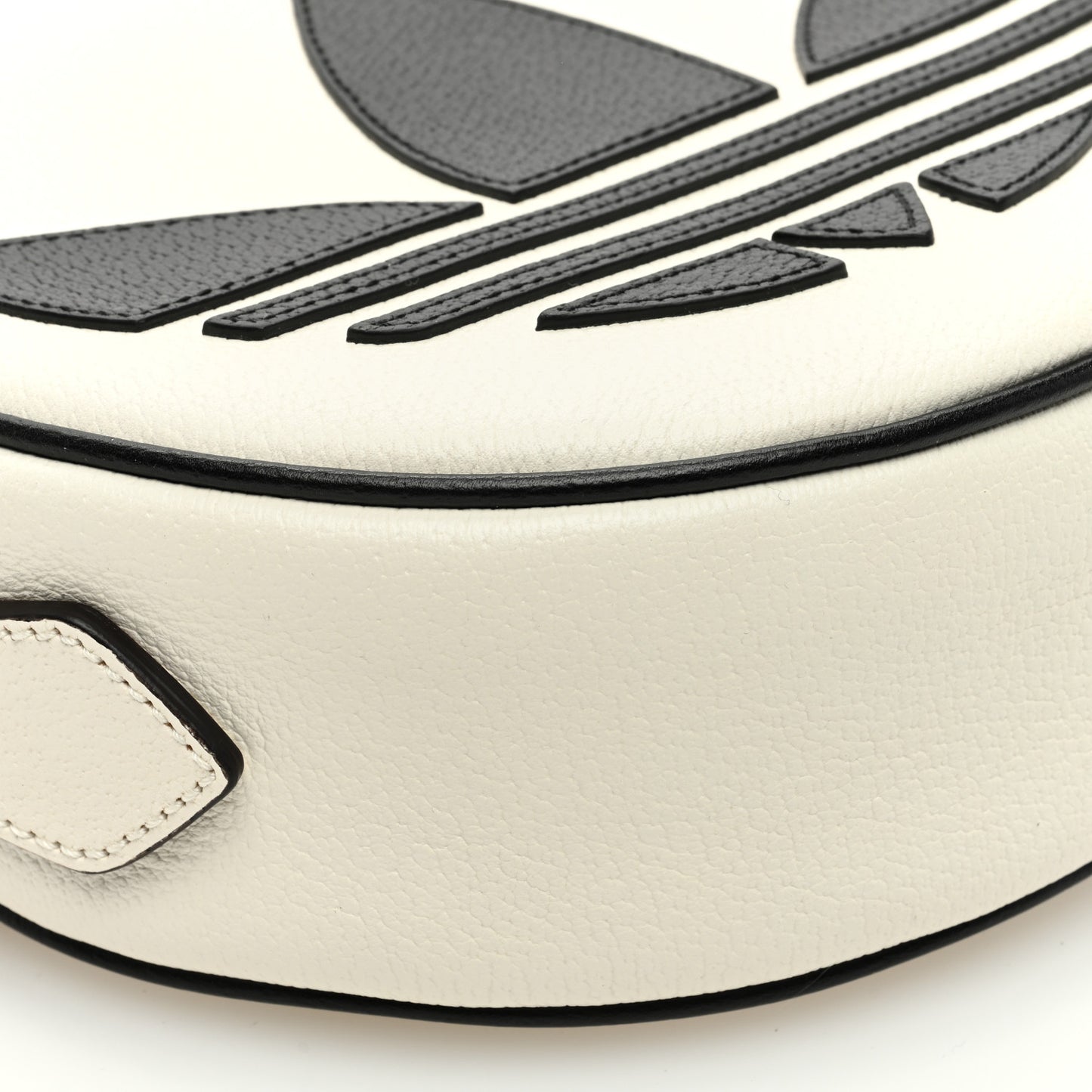 X ADIDAS Textured Dollar Calfskin Web Trefoil Logo Small Ophidia Round Shoulder Bag Off White Black