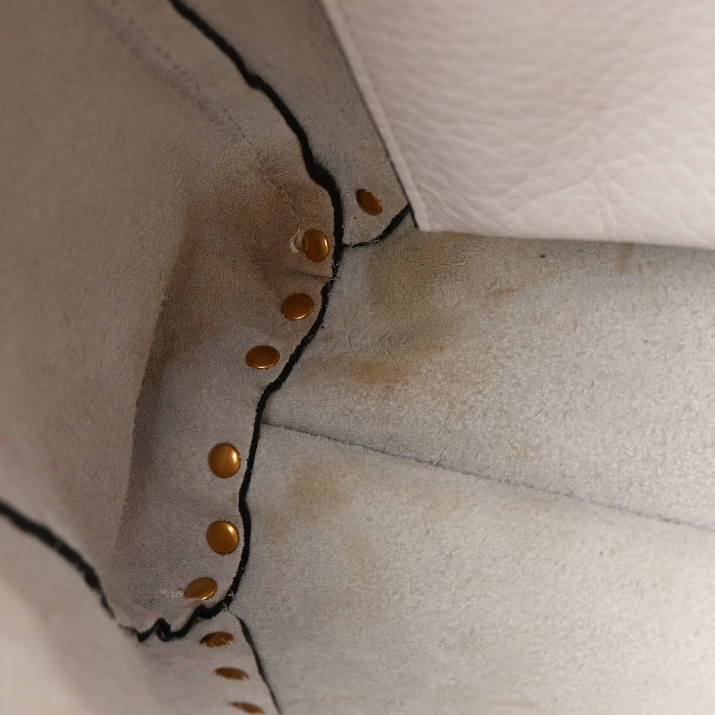 Pebbled Calfskin Medium Rockstud Hype Shoulder Bag White