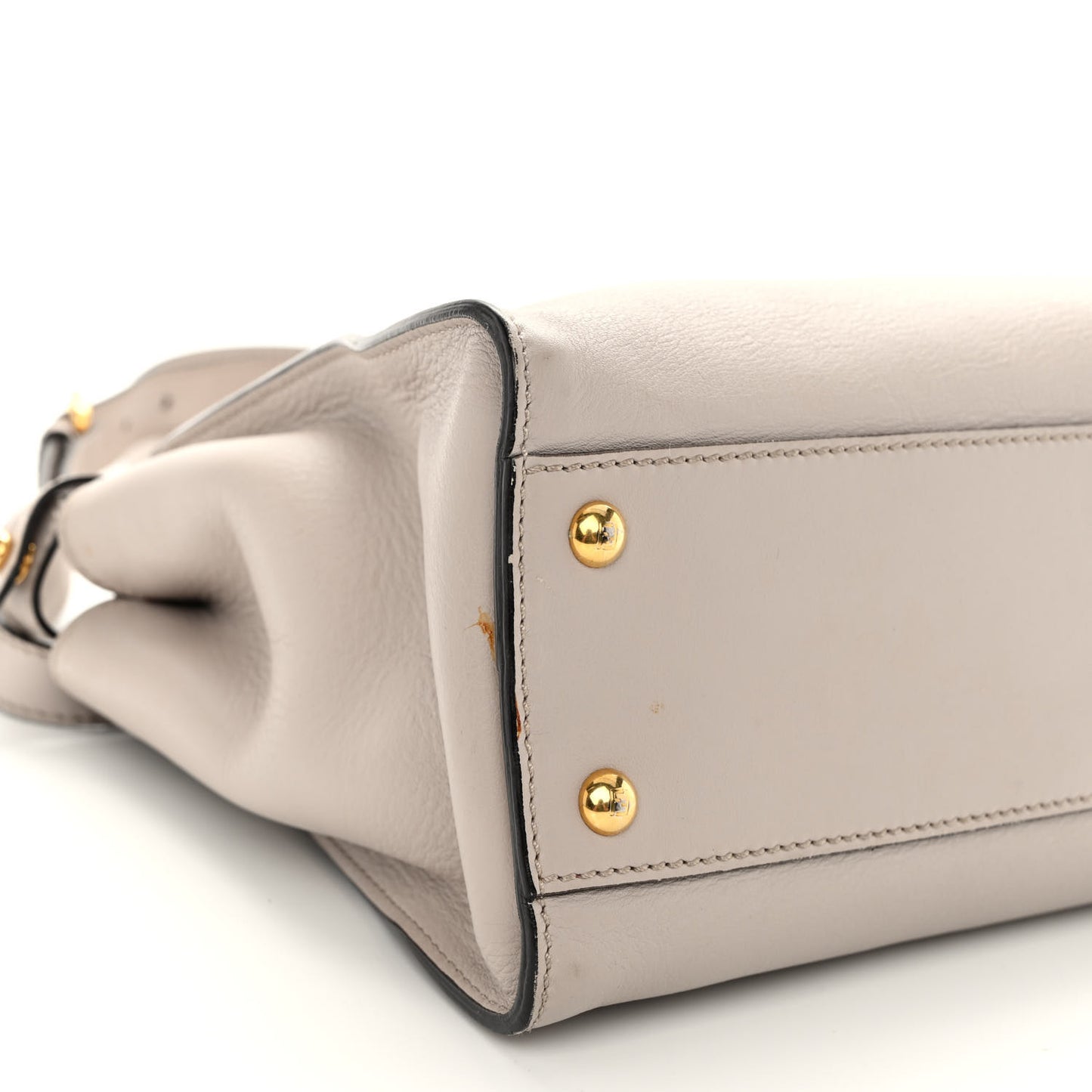 Vitello Seta Shiny Nappa Medium Peekaboo Iconic Satchel Grigio Polvere Magenta