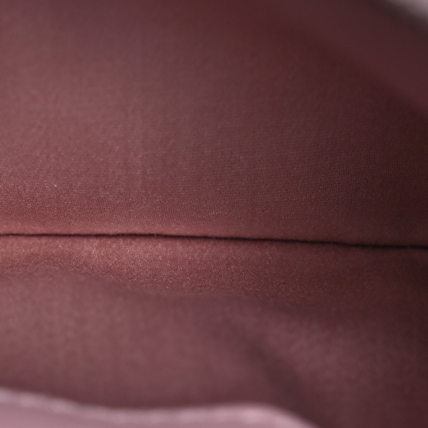 Nappa Matelasse Shoulder Bag Alabastro