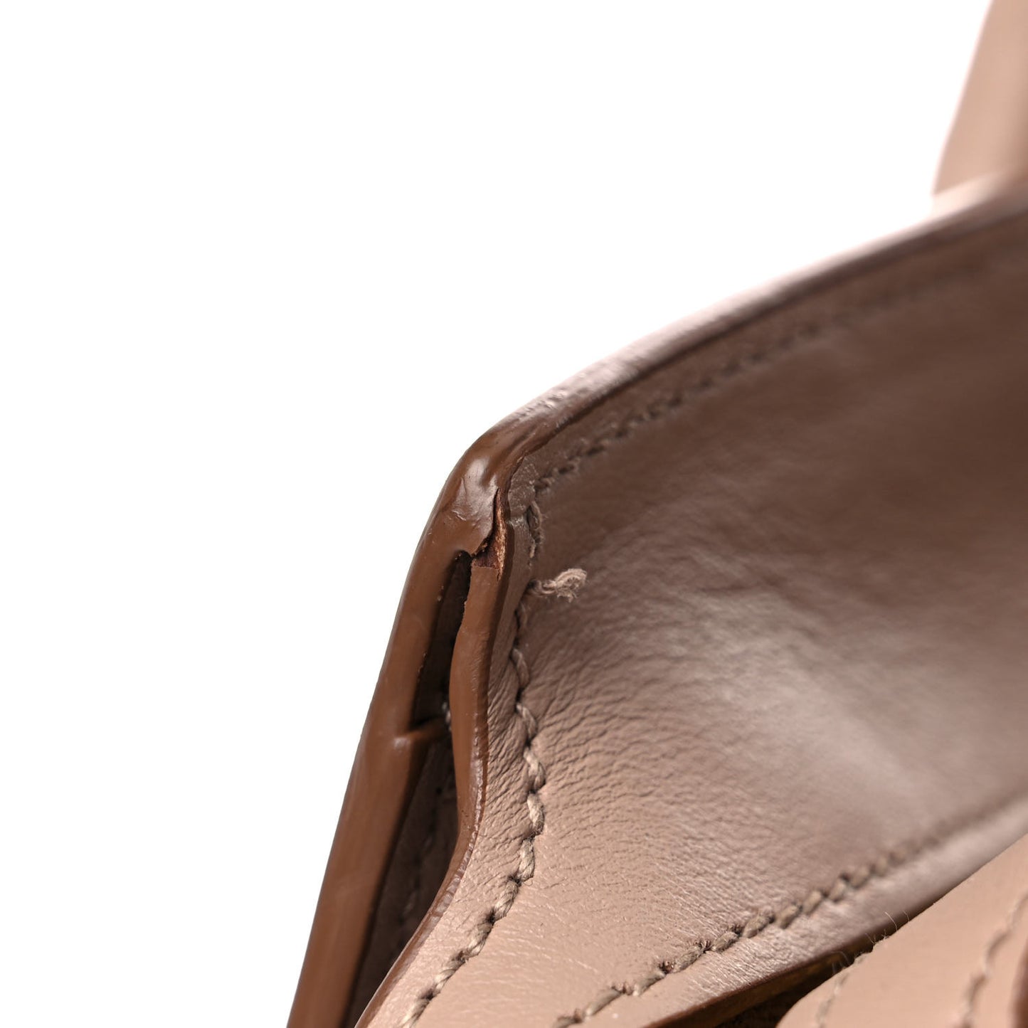 Saffiano City Calfskin Medium Esplanade Cammeo