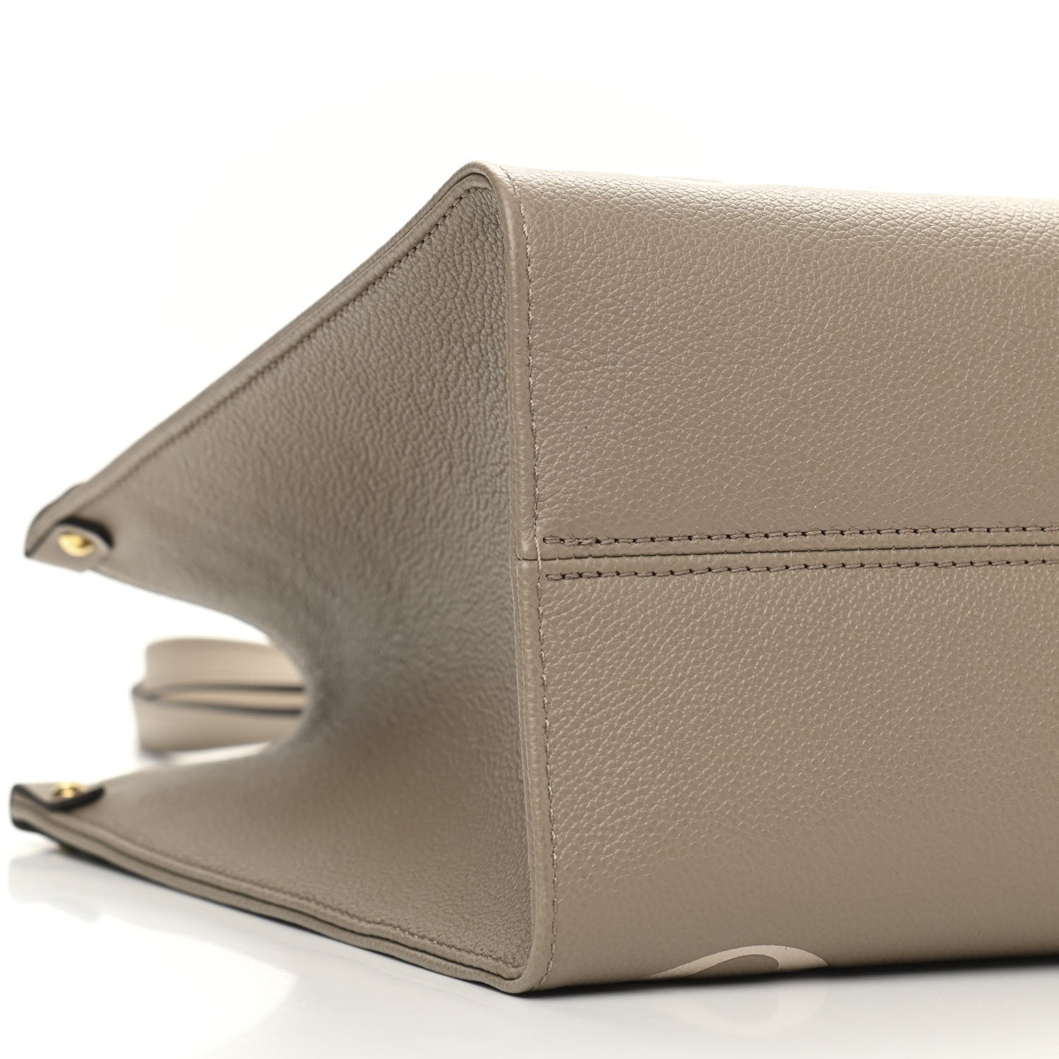 Louis Vuitton Empreinte Monogram Giant Onthego MM Tourterelle Creme 8 of 10