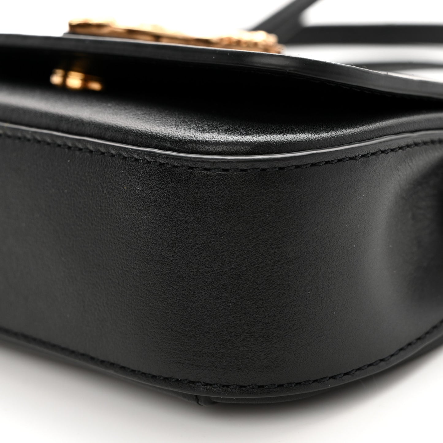 Vitello Virtus Crossbody Black