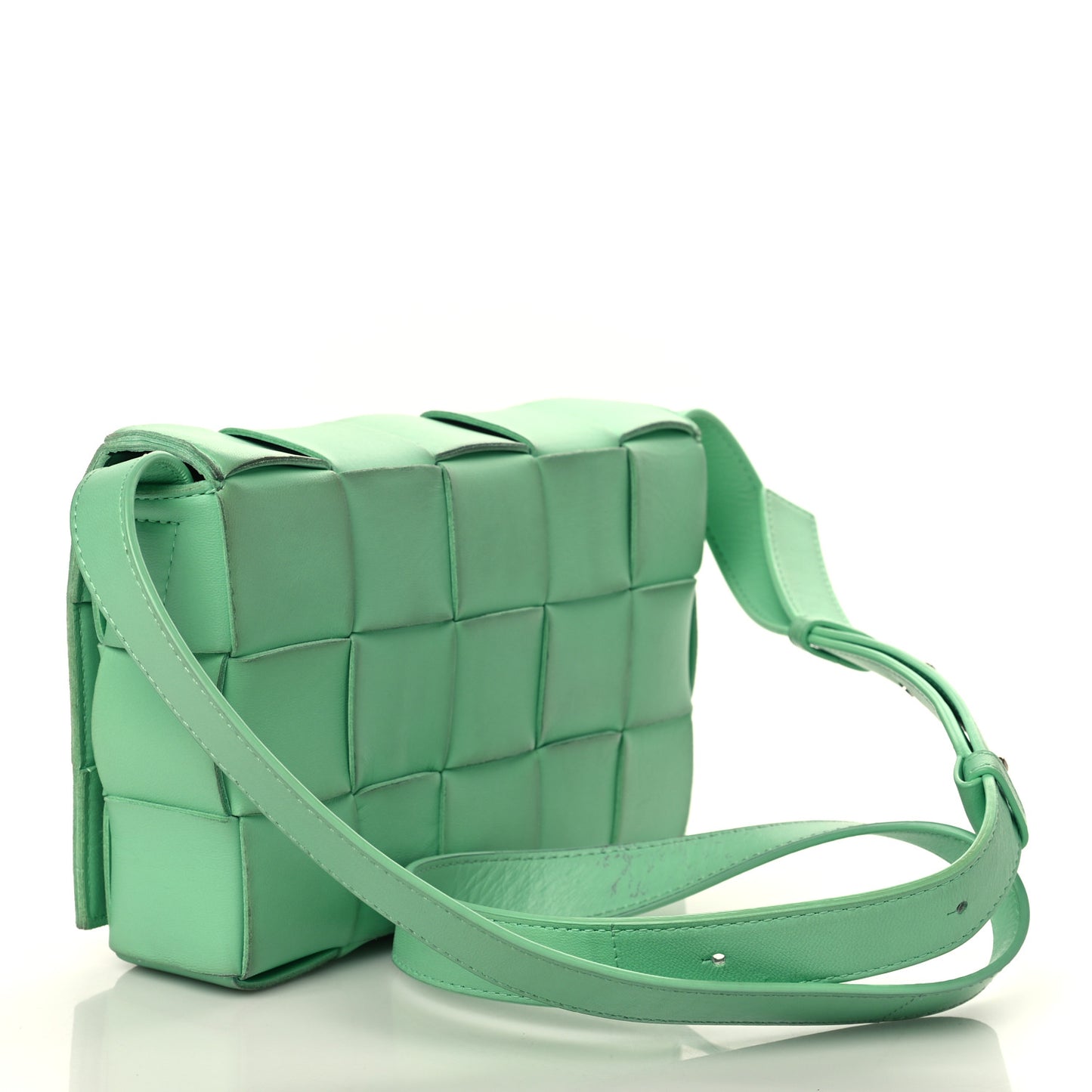 Lambskin Maxi Intrecciato Cassette Crossbody Bag Fountain