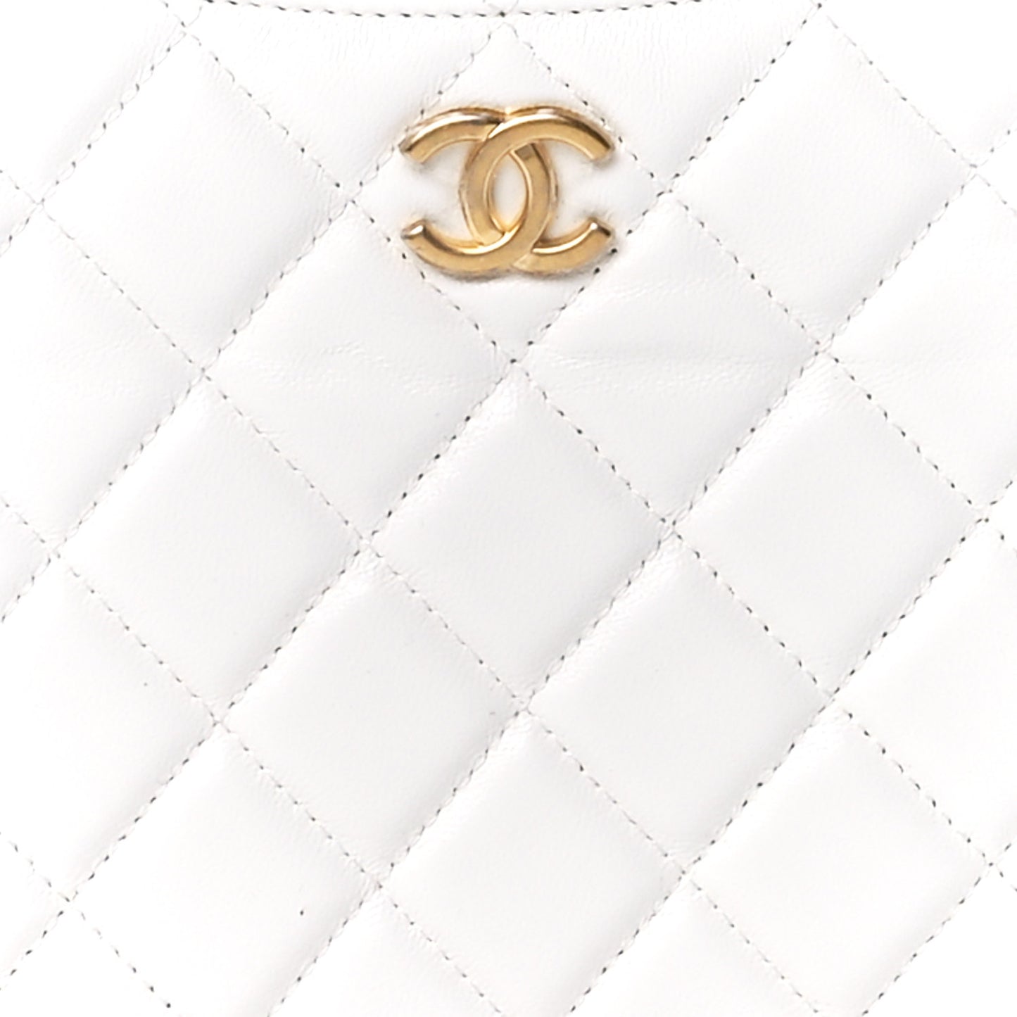 Shiny Crumpled Lambskin Quilted Trendy Chain Around Hobo White