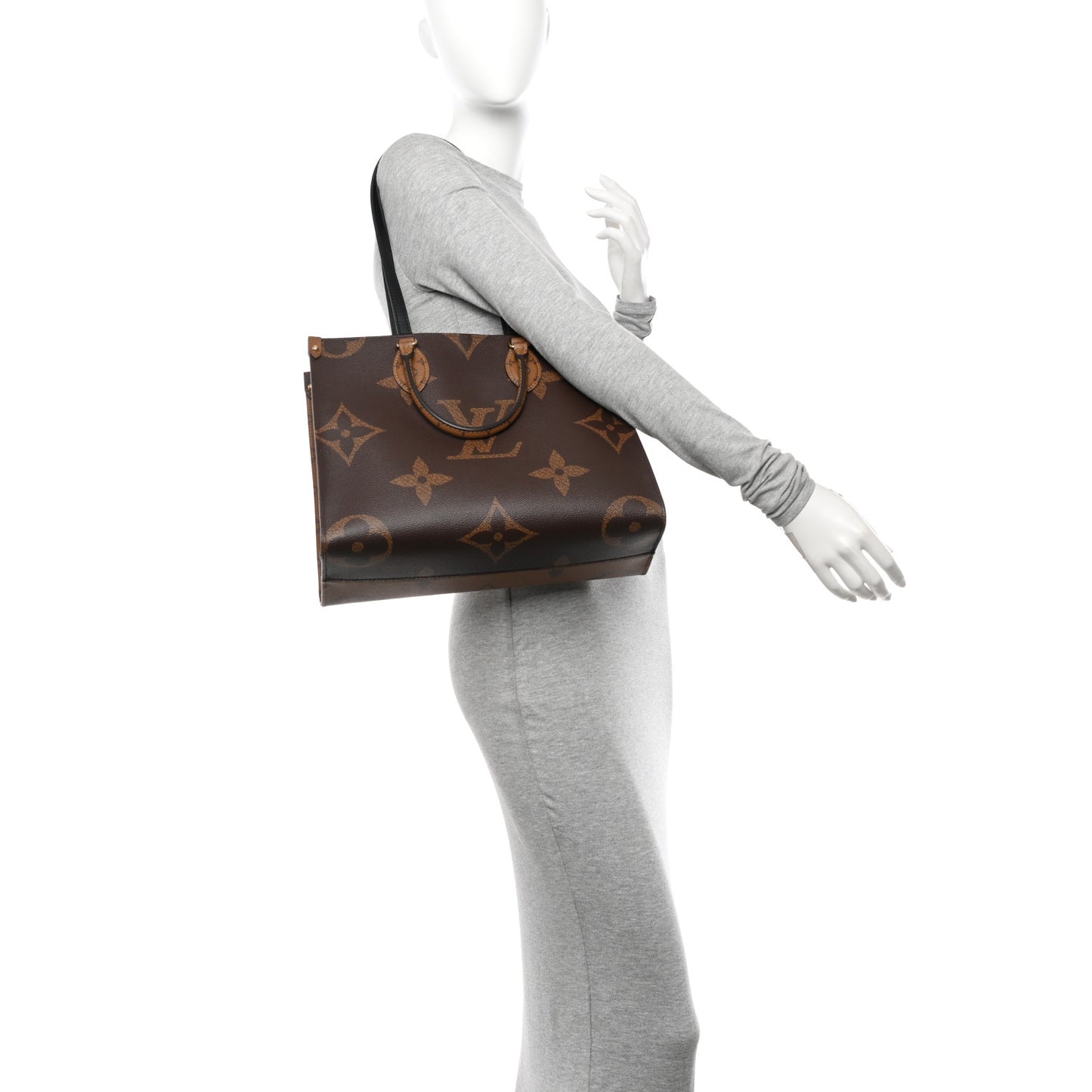 Reverse Monogram Giant Onthego MM