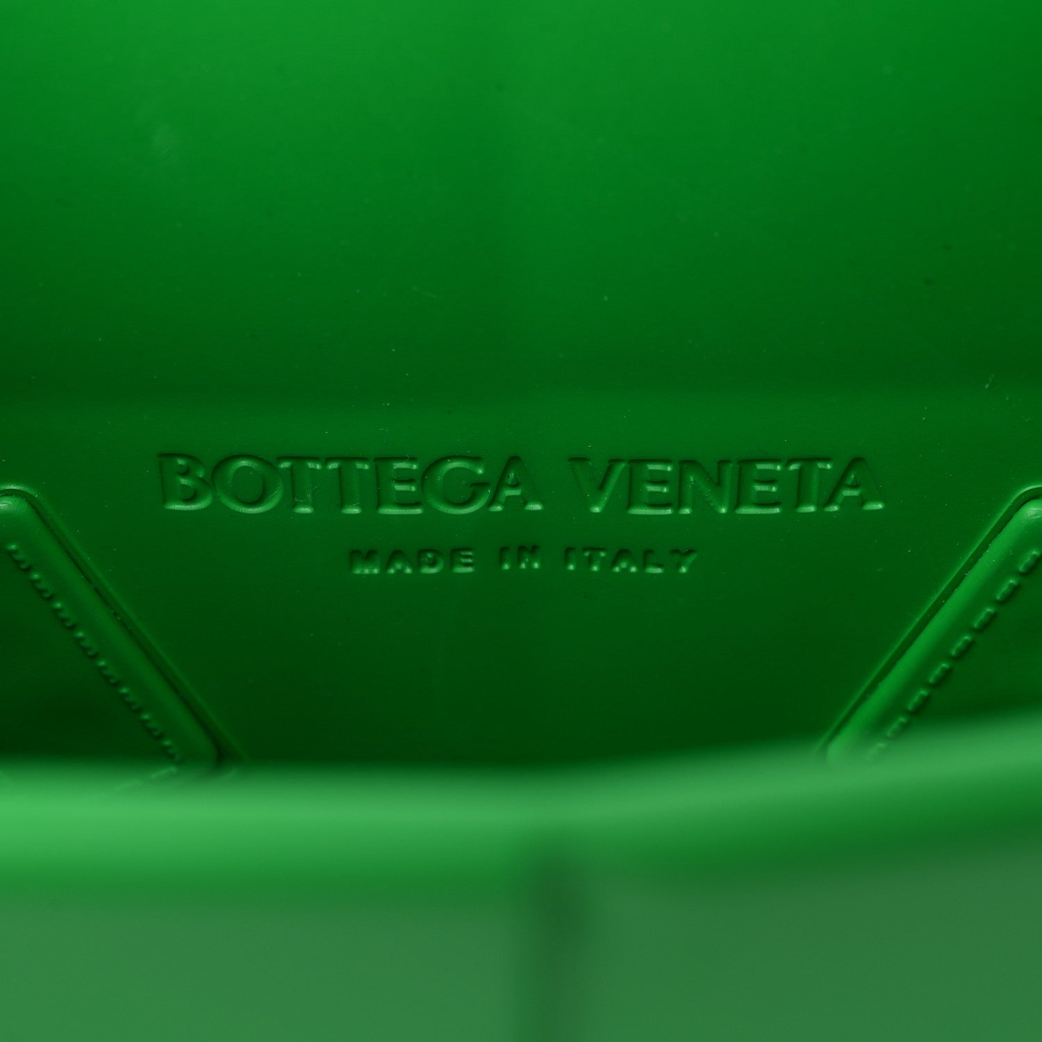 Bottega Veneta Rubber Maxi Intrecciato Mini Arco Grass 6 of 10