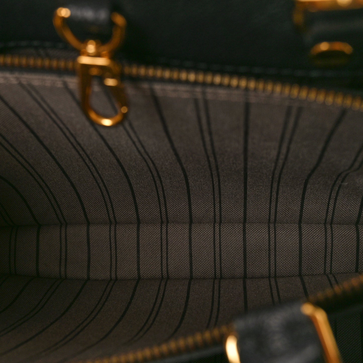 Empreinte Montaigne MM Black