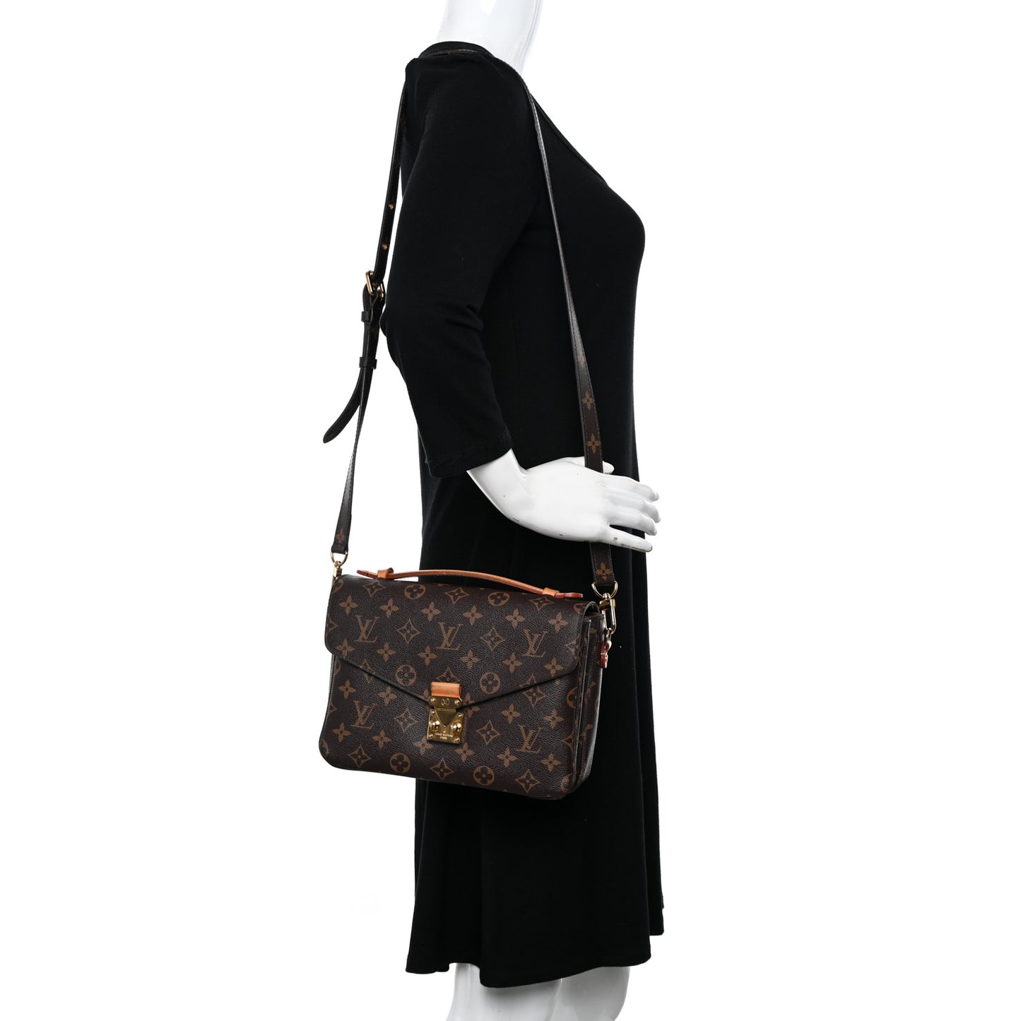 Monogram Pochette Metis