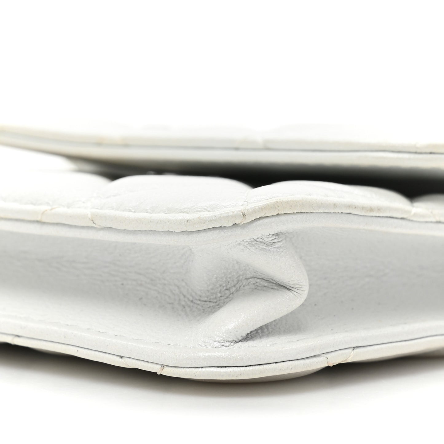 Calfskin Quilted Maxi Pearls Clutch With Chain White