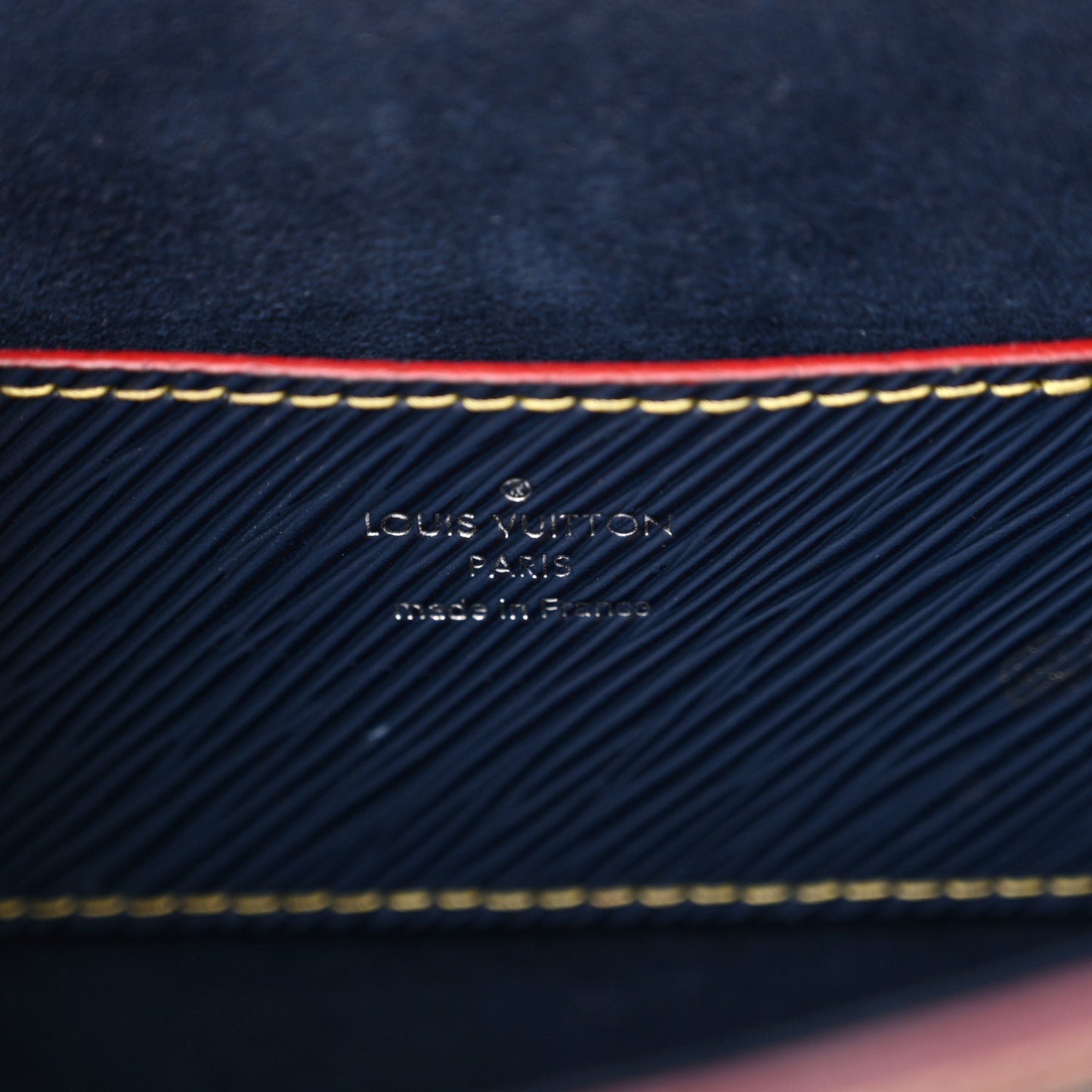 Epi Twist Shoulder Bag MM Indigo Piment
