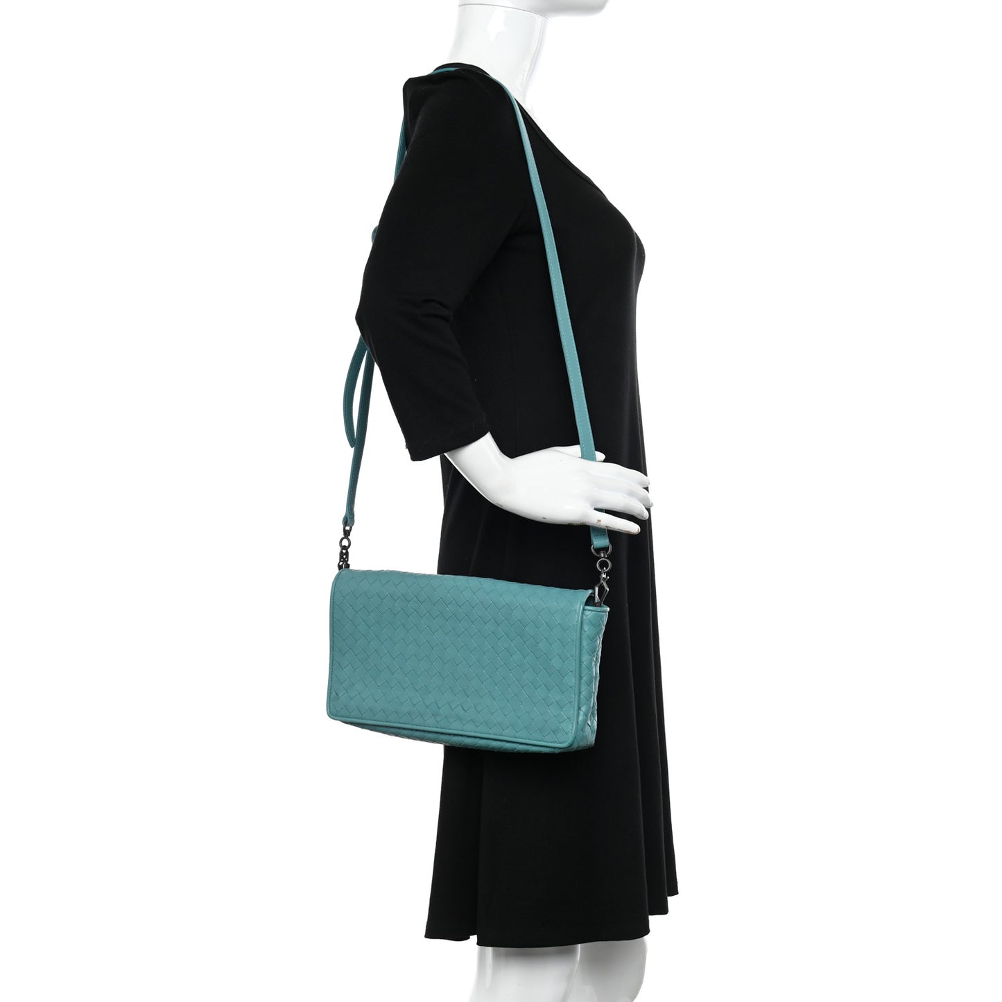 Nappa Intrecciato Dahlia Clutch Crossbody Linoleum