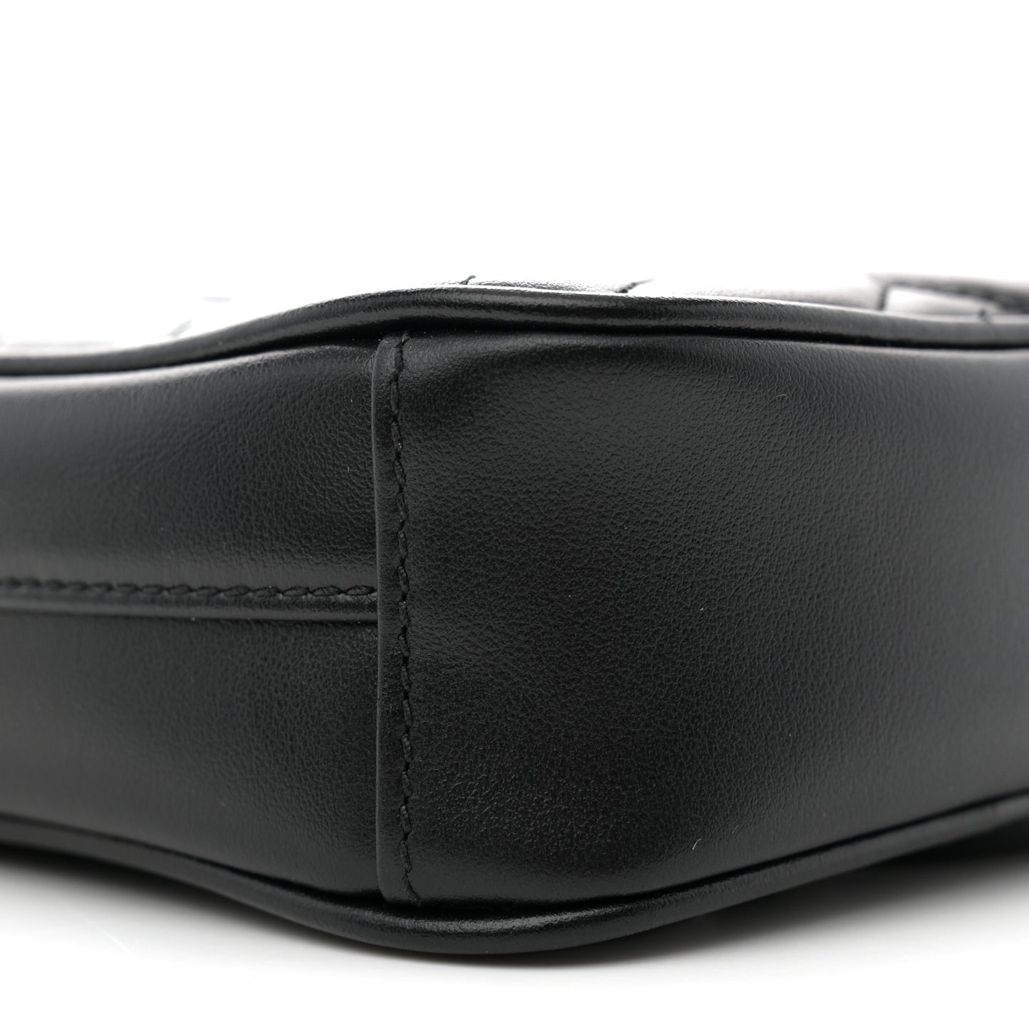 Calfskin Matelasse Mini GG Marmont Crossbody Bag Black