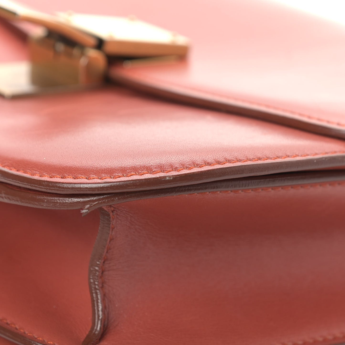 Box Calfskin Medium Classic Box Flap Bag Lipstick