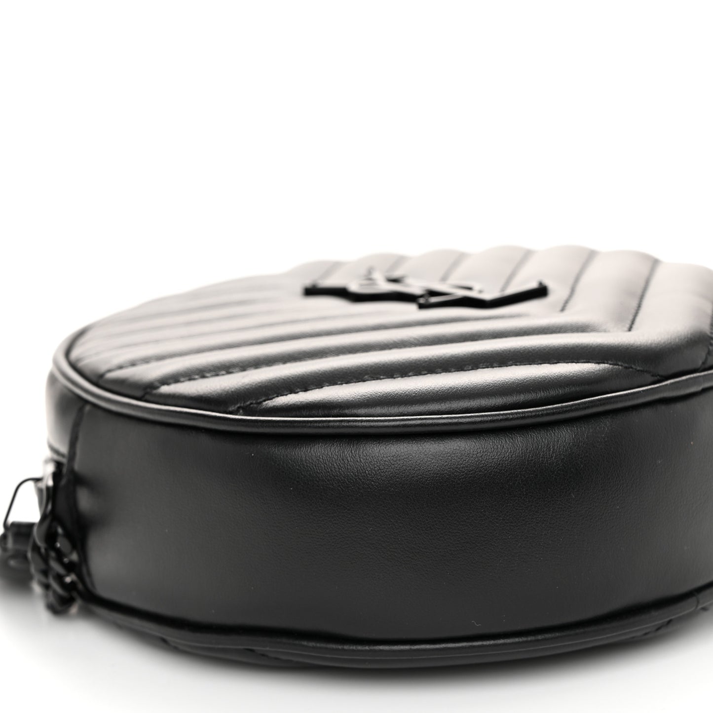 Calfskin Matelasse Chevron Round Vinyle Camera Bag Black