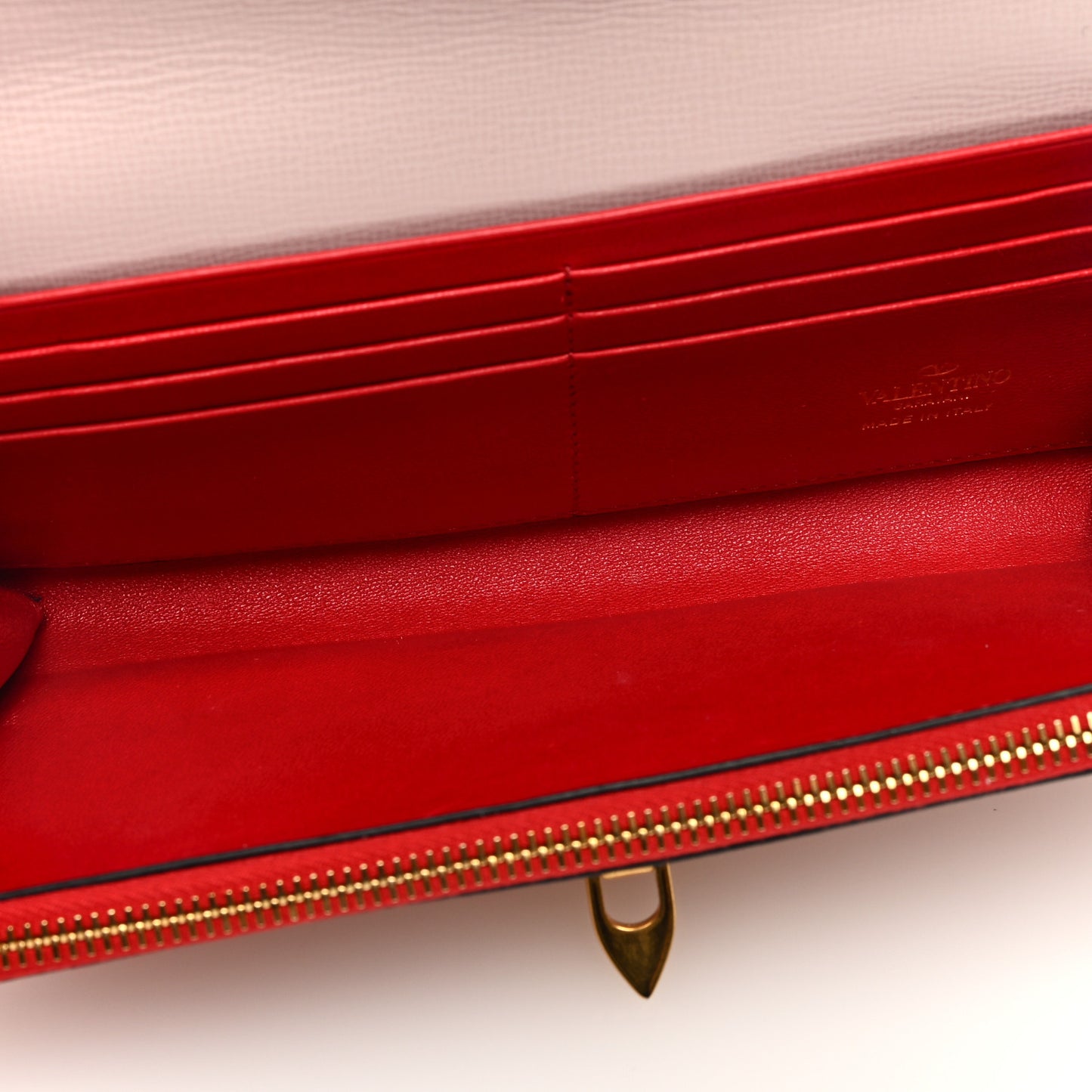Grainy Calfskin Rockstud Alcove Wallet On Chain Rose Quartz