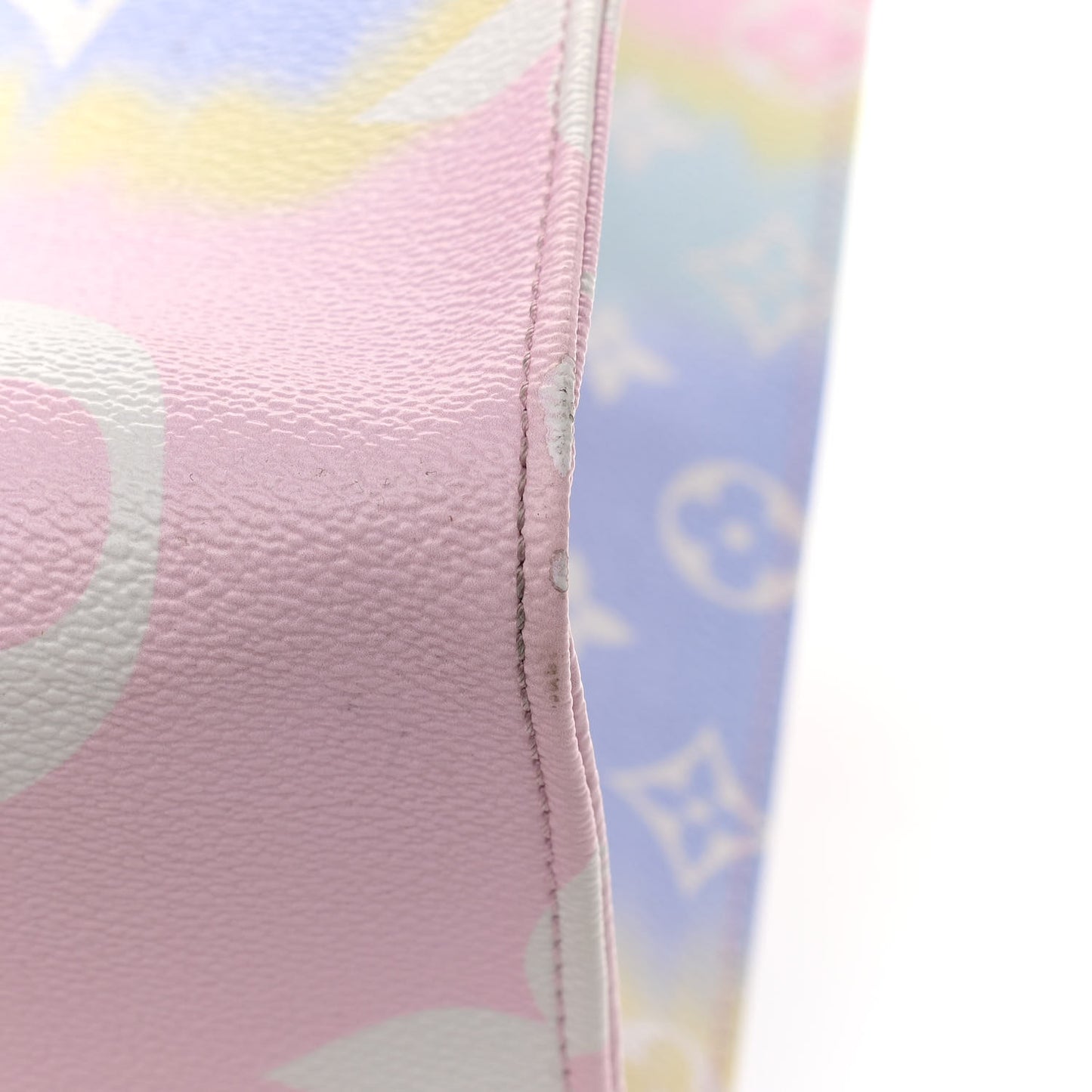 Monogram Escale Onthego GM Pastel
