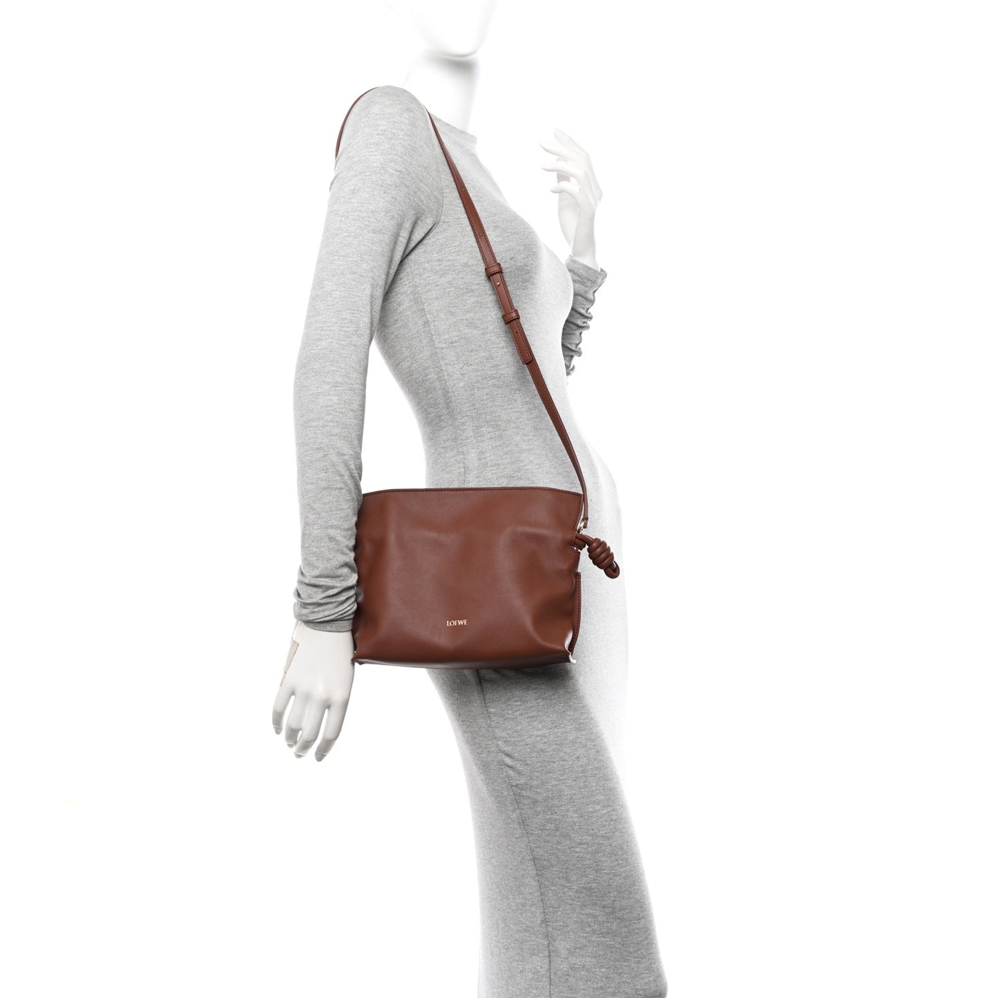X SUNA FUJITA Nappa Flamenco Knot Clutch Havana