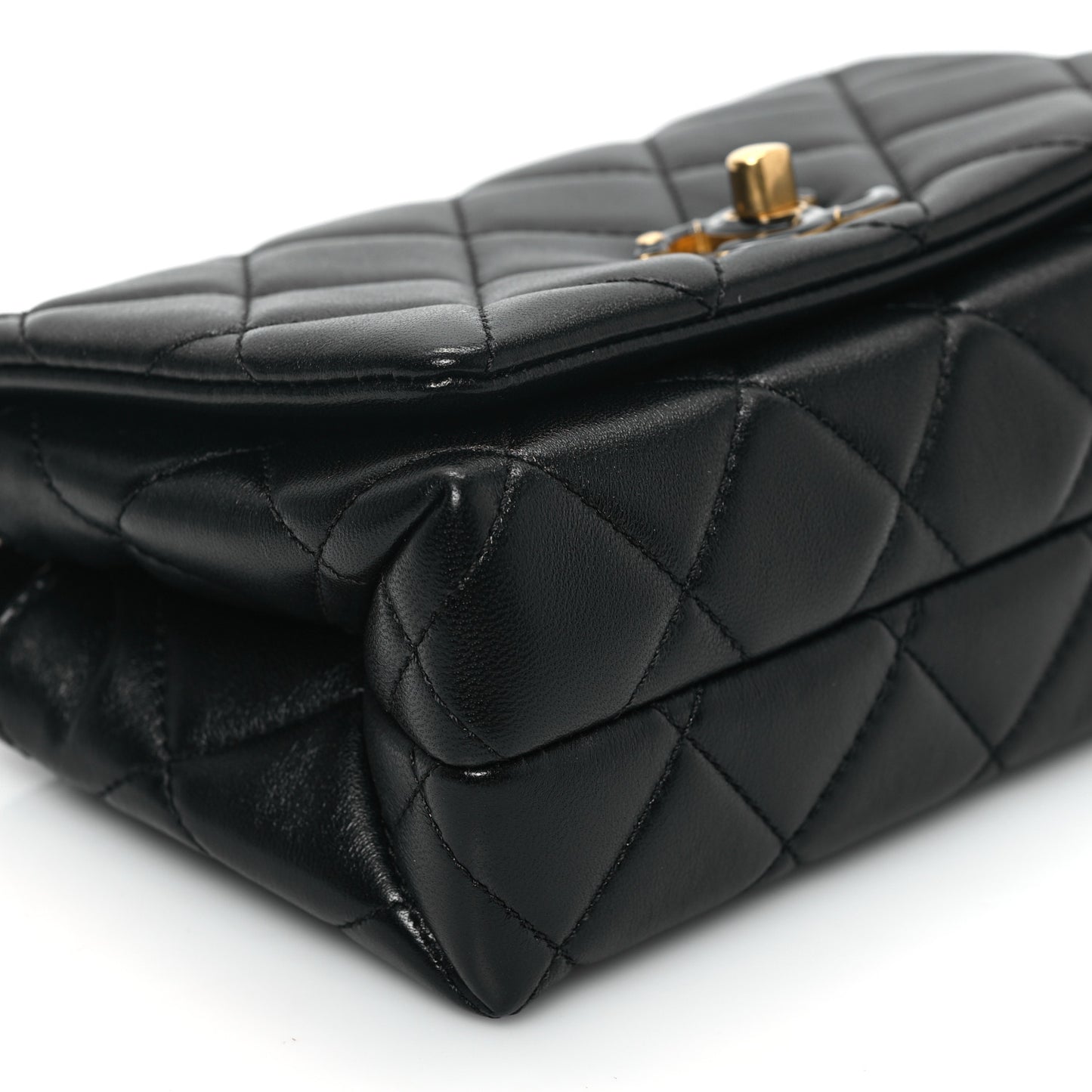 Shiny Lambskin Quilted Enamel CC Mini Flap Black