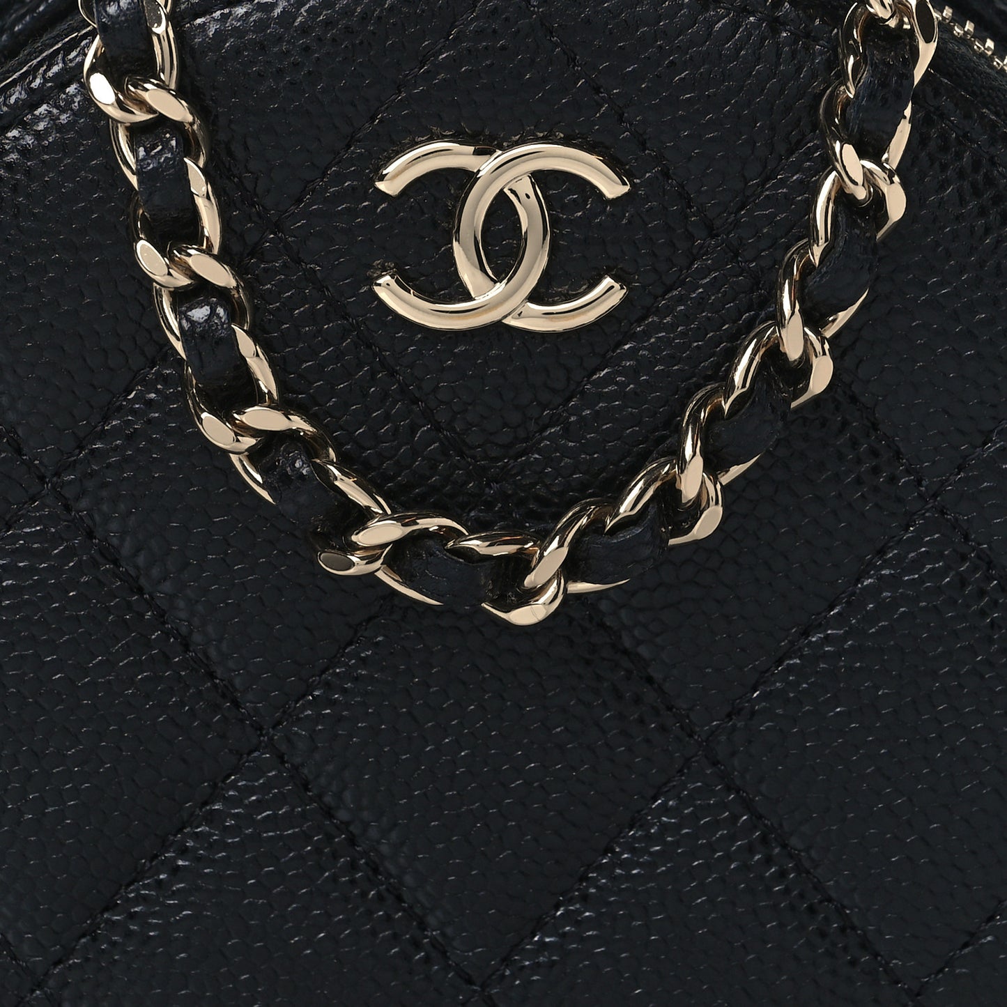 Caviar Quilted Round Handle With Care Vanity With Chain Black