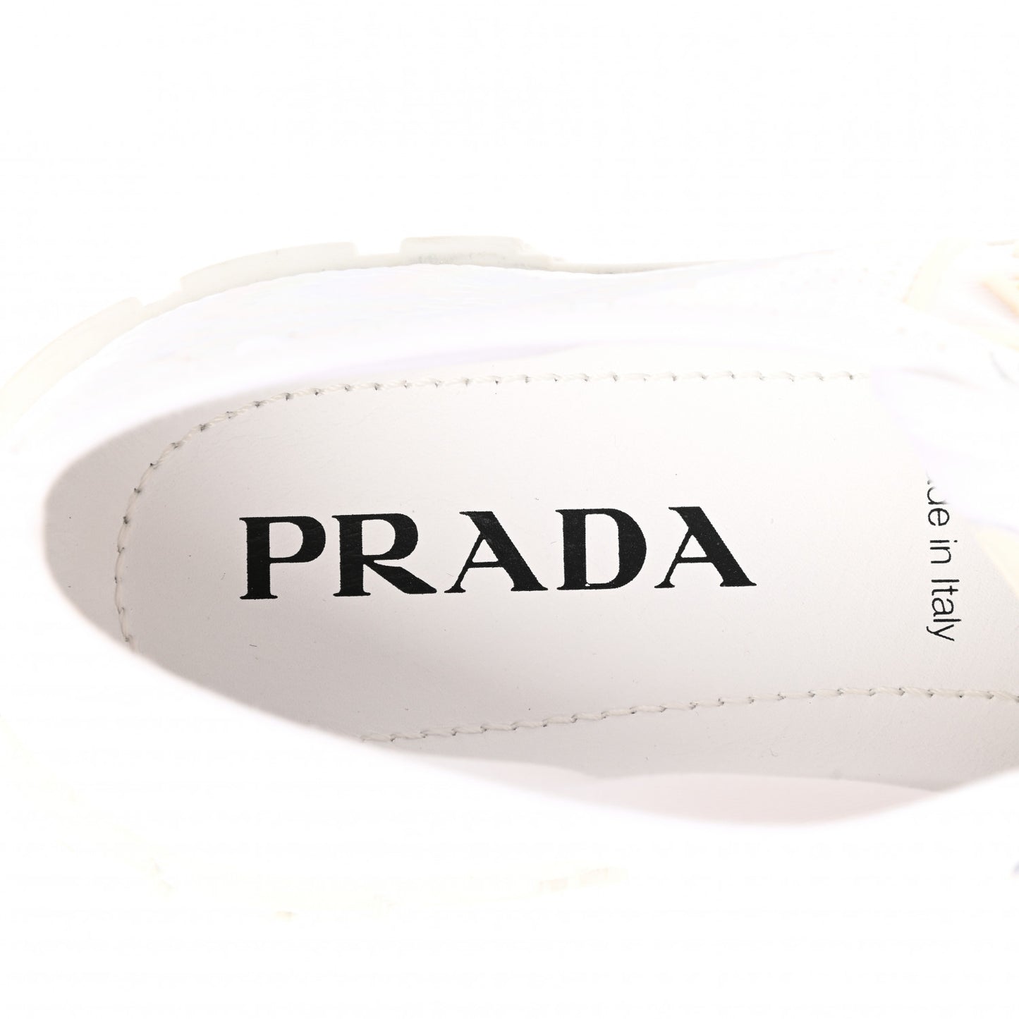 Paillettes Triangle Logo Double Wheel 50mm Sneakers 37 White