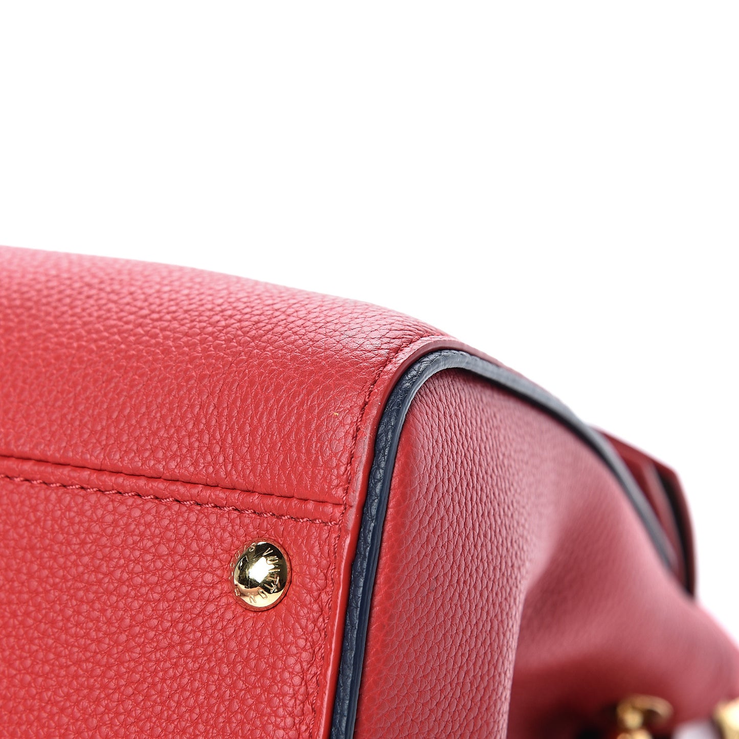 Grained Calfskin Monogram Double V Rubis