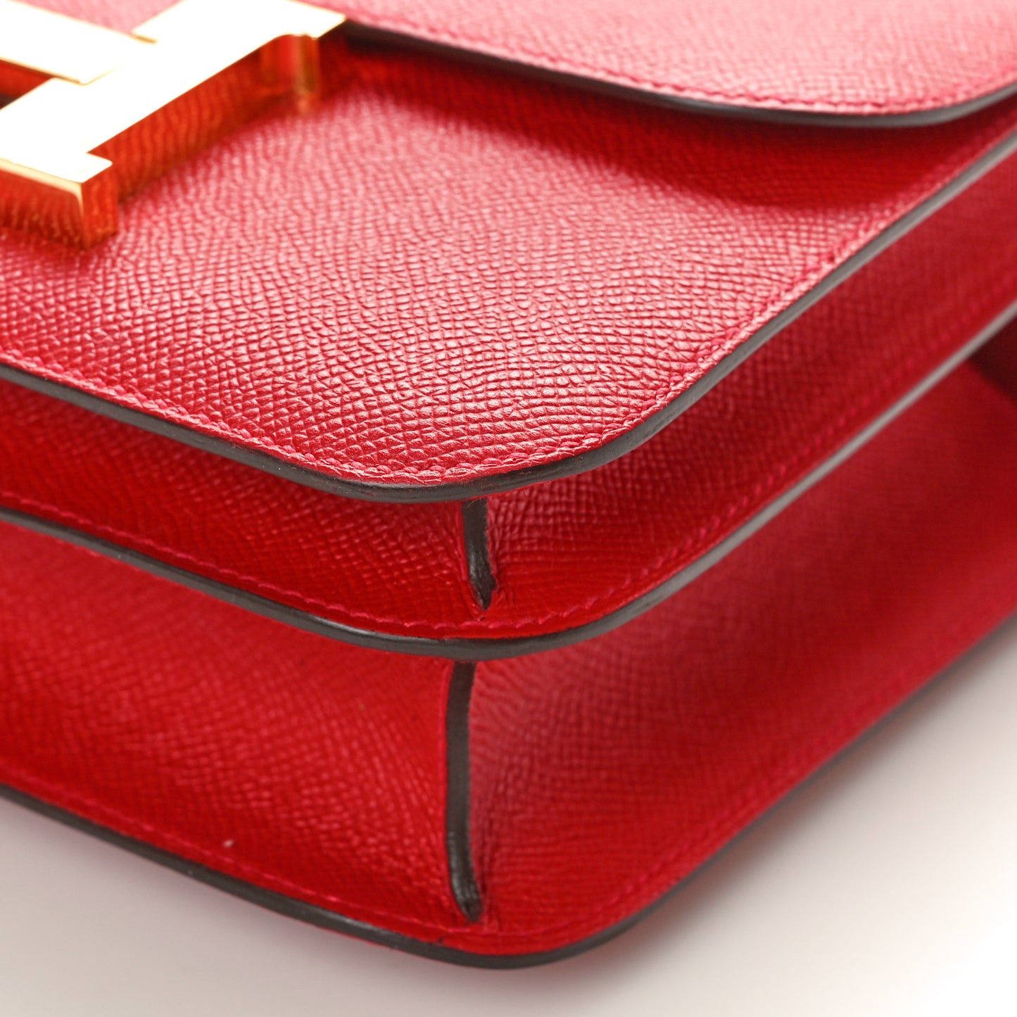 Epsom Constance 24 Rouge Casaque
