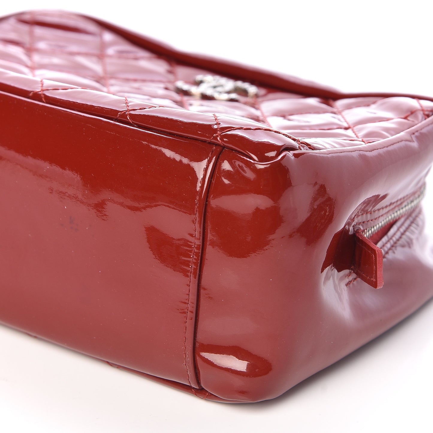 Patent Quilted Brilliant Cosmetic Case Red