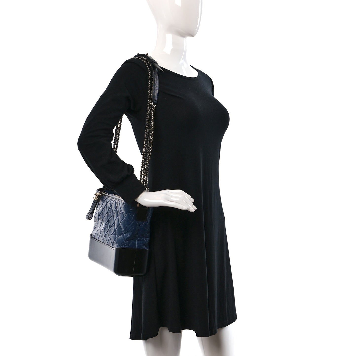 Aged Calfskin Quilted Medium Gabrielle Hobo Navy Black