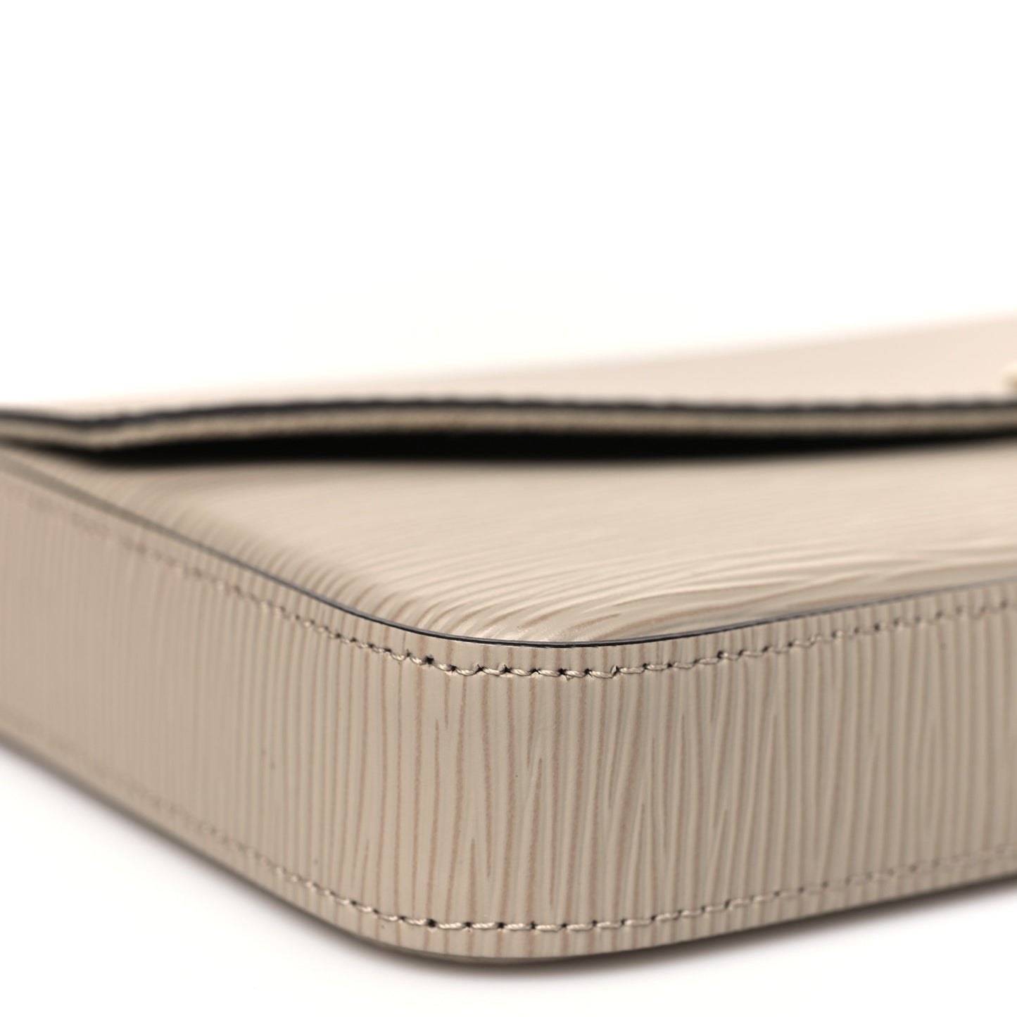 Epi Felicie Pochette Chain Wallet Galet