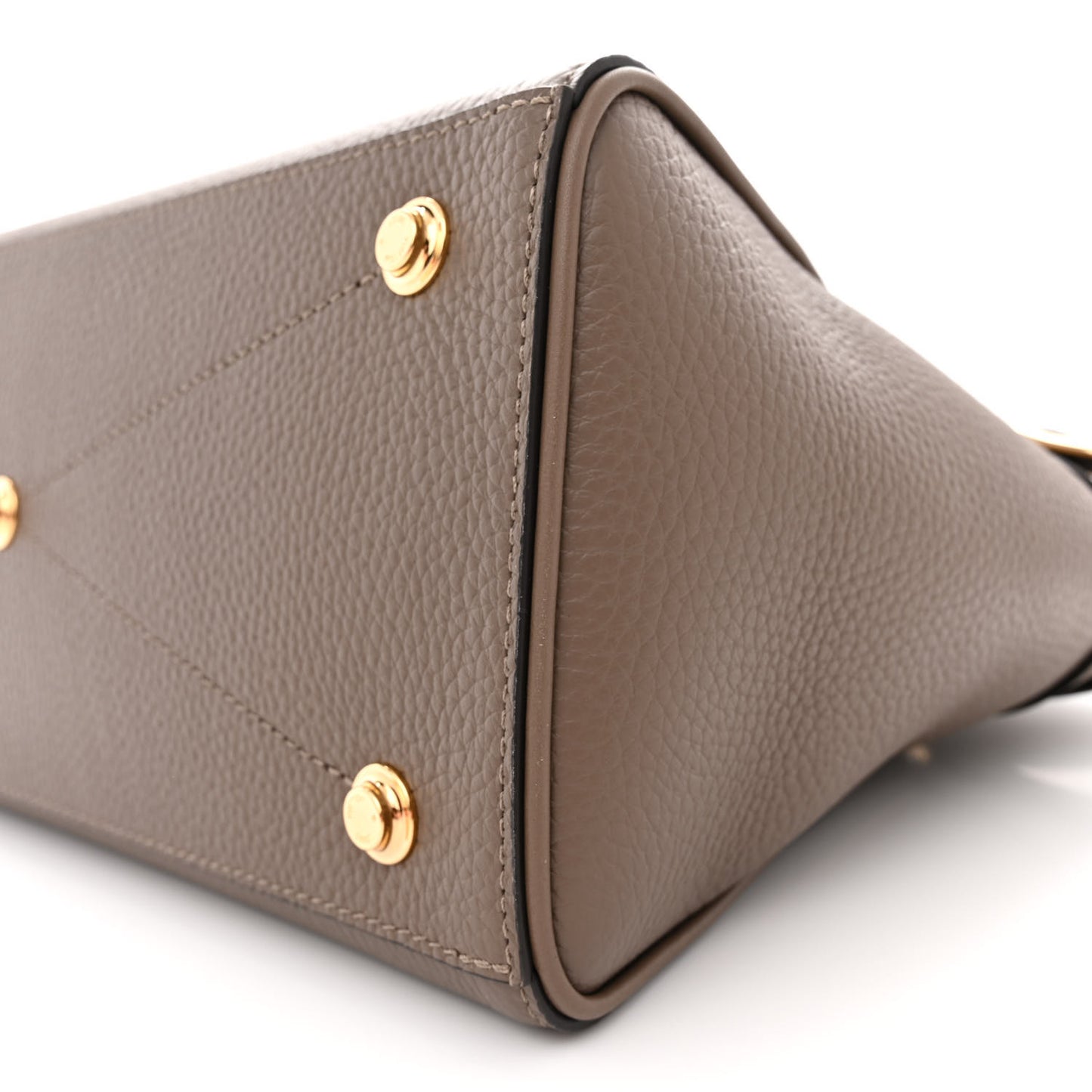 Taurillon Calfskin Vendome MM Earth