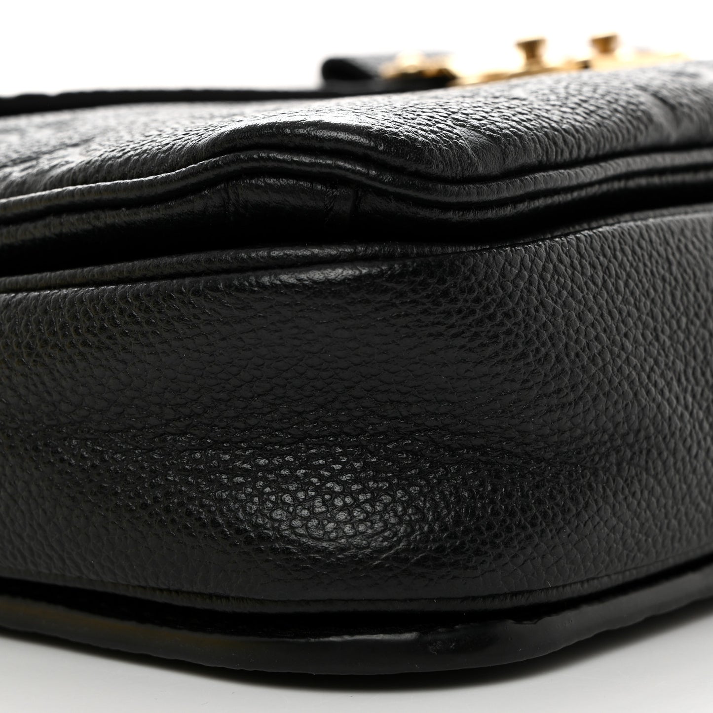 LOUIS VUITTON Empreinte Pochette Metis Black