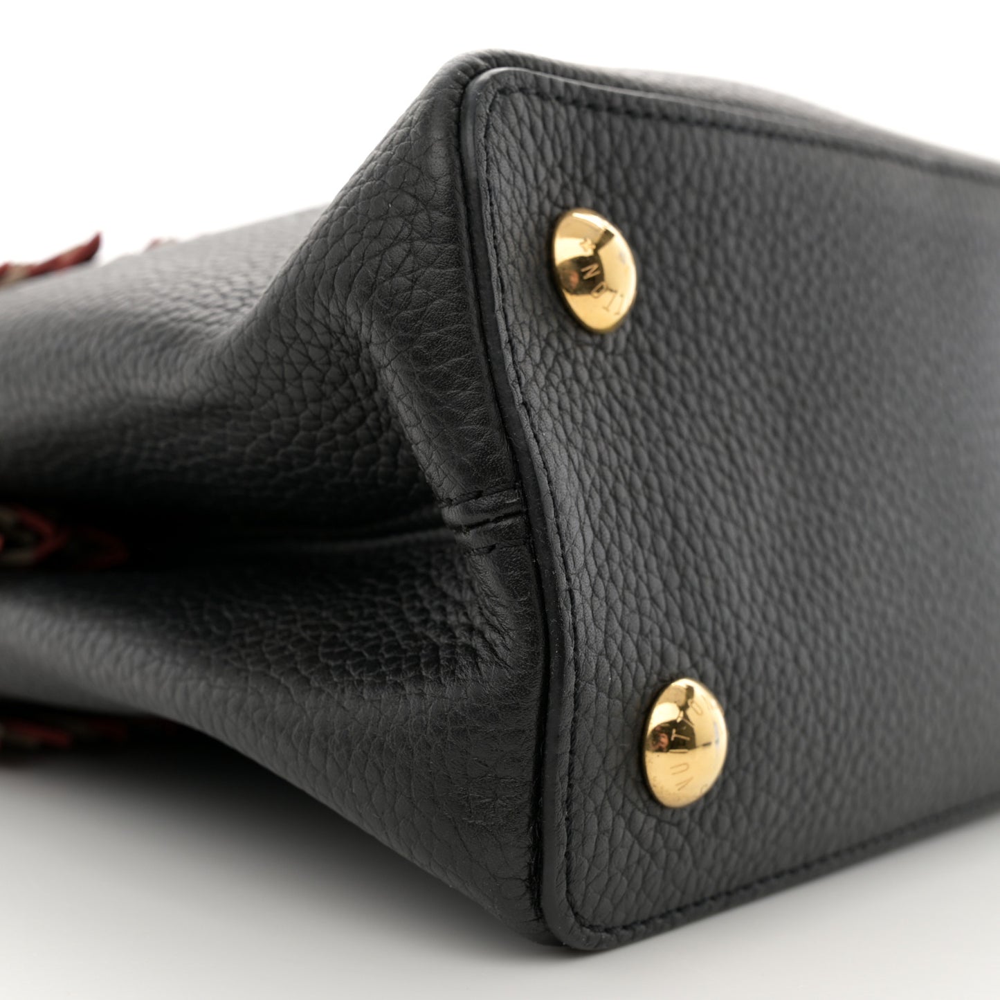 Hanami Taurillon Capucines PM Black Multicolor