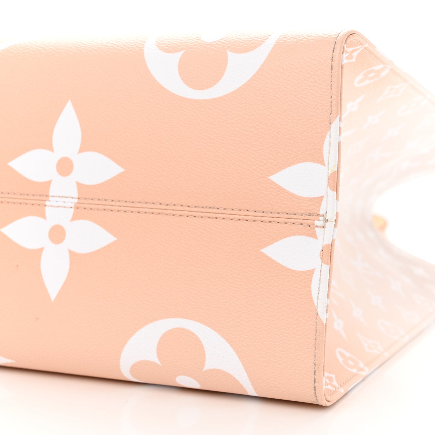 Monogram Giant By The Pool OnTheGo GM Brume