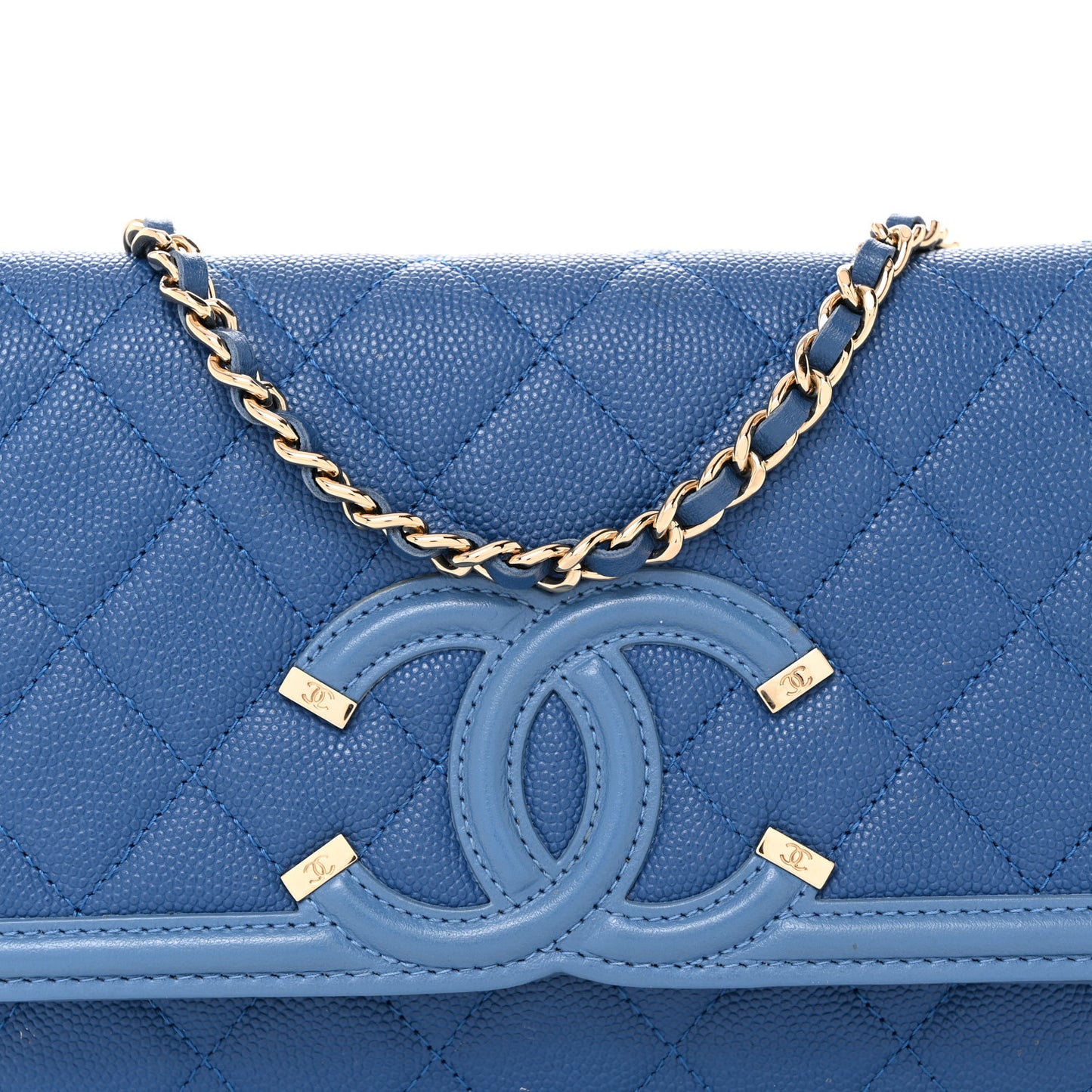 Caviar Quilted CC Filigree Wallet On Chain WOC Blue